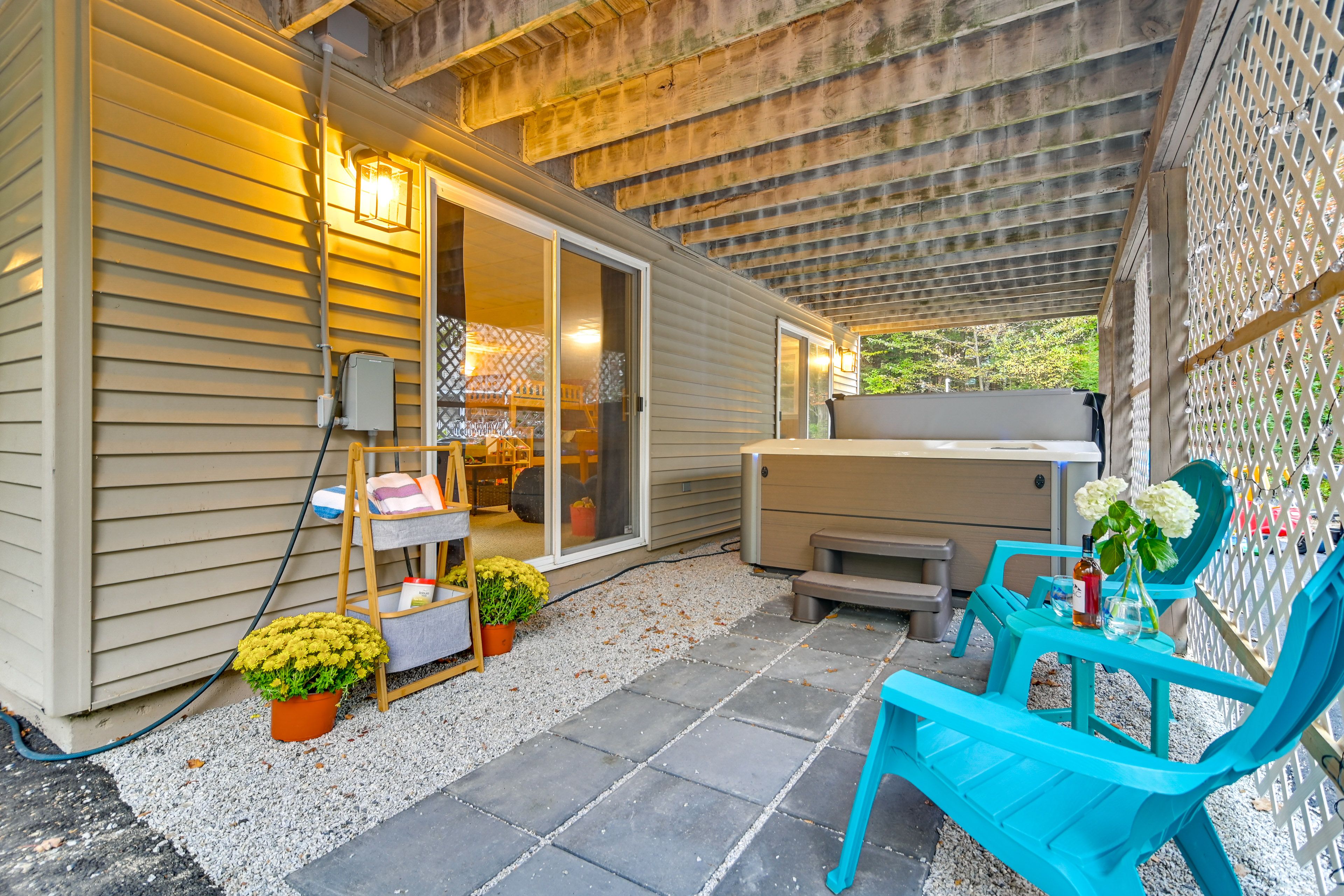 Covered Patio | Hot Tub