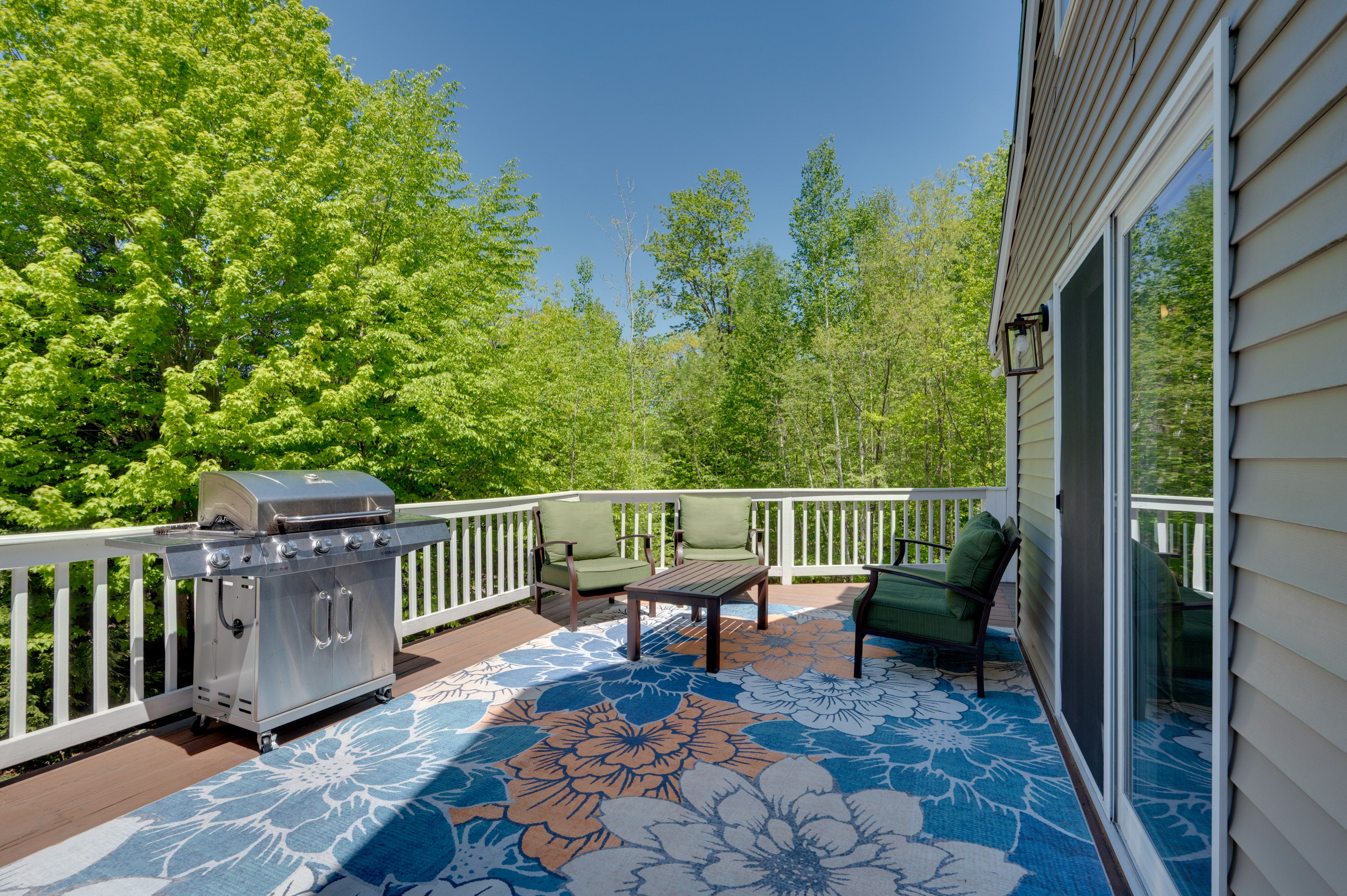 Furnished Deck | Outdoor Dining | Gas Grill