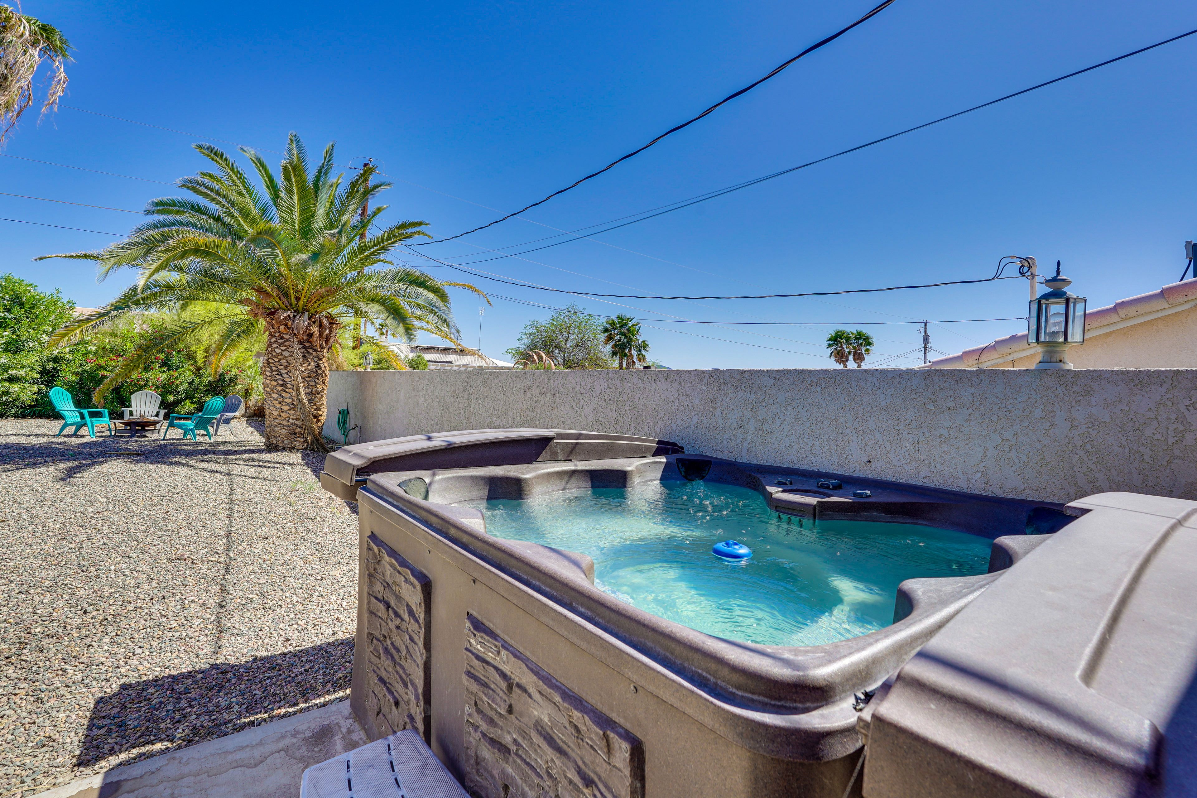Outdoor Living Area | Pool | Hot Tub | Fire Pit | Gas Grill | Cornhole