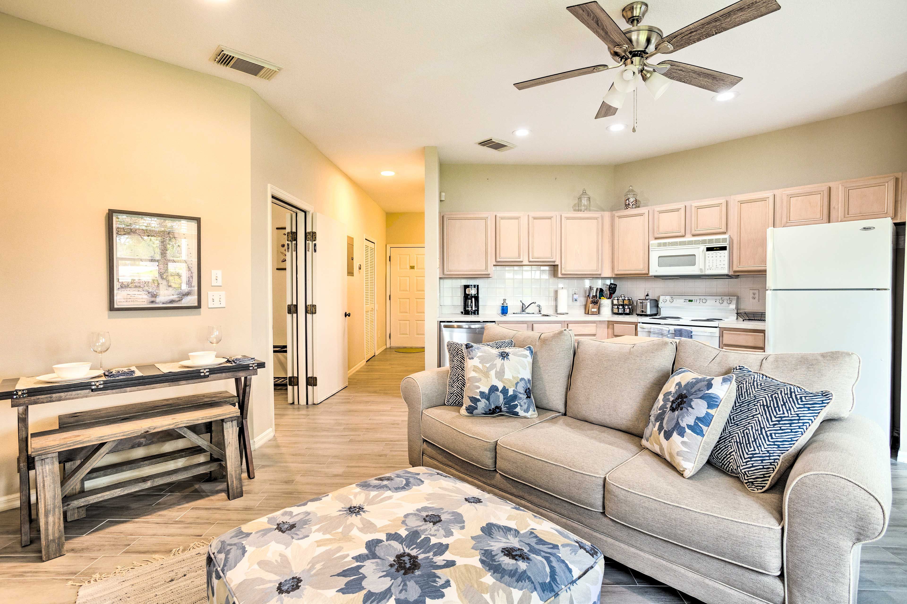Living Room | Cable Access | Suitable for Children & Elderly