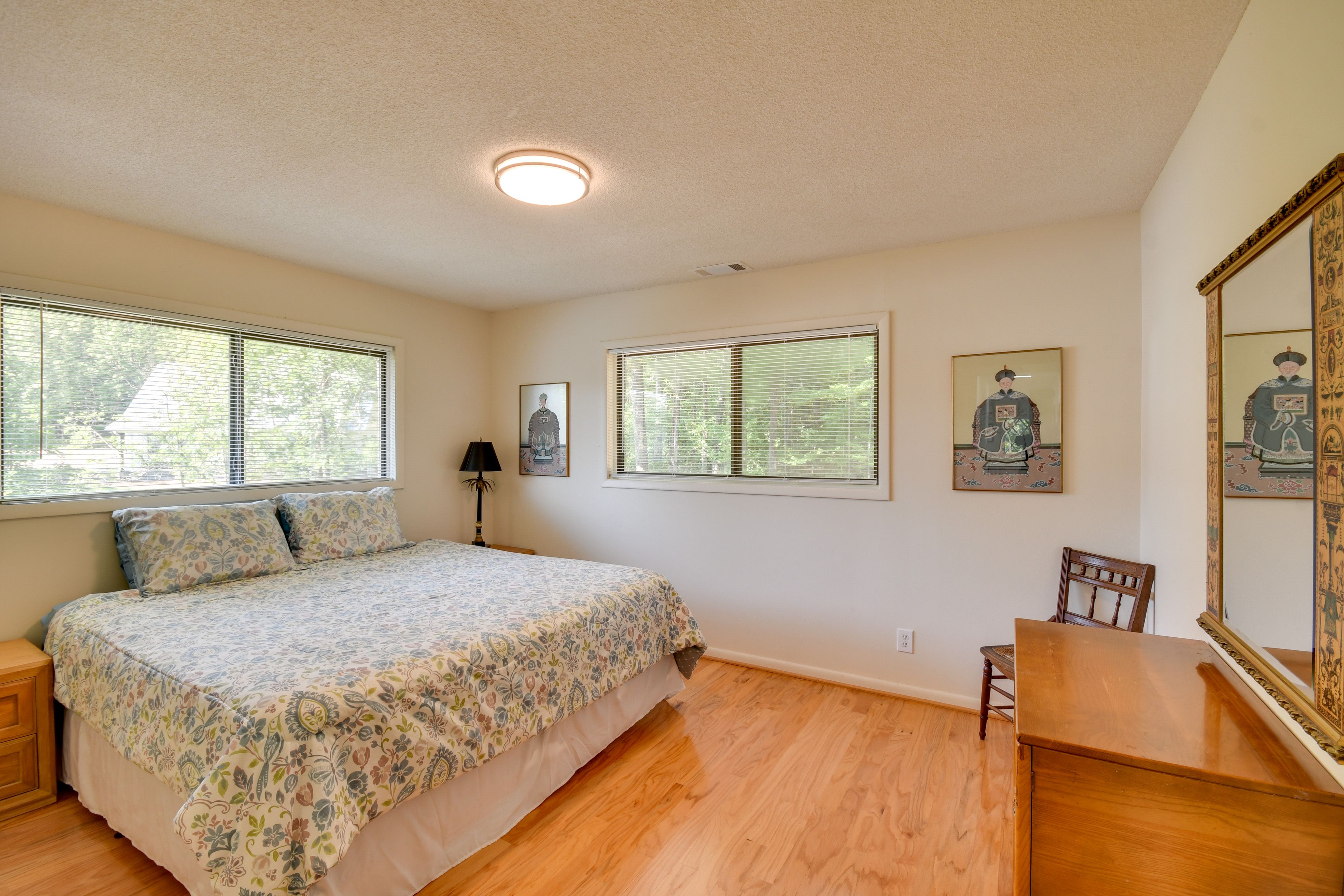 Bedroom 2 | King Bed | Main Level