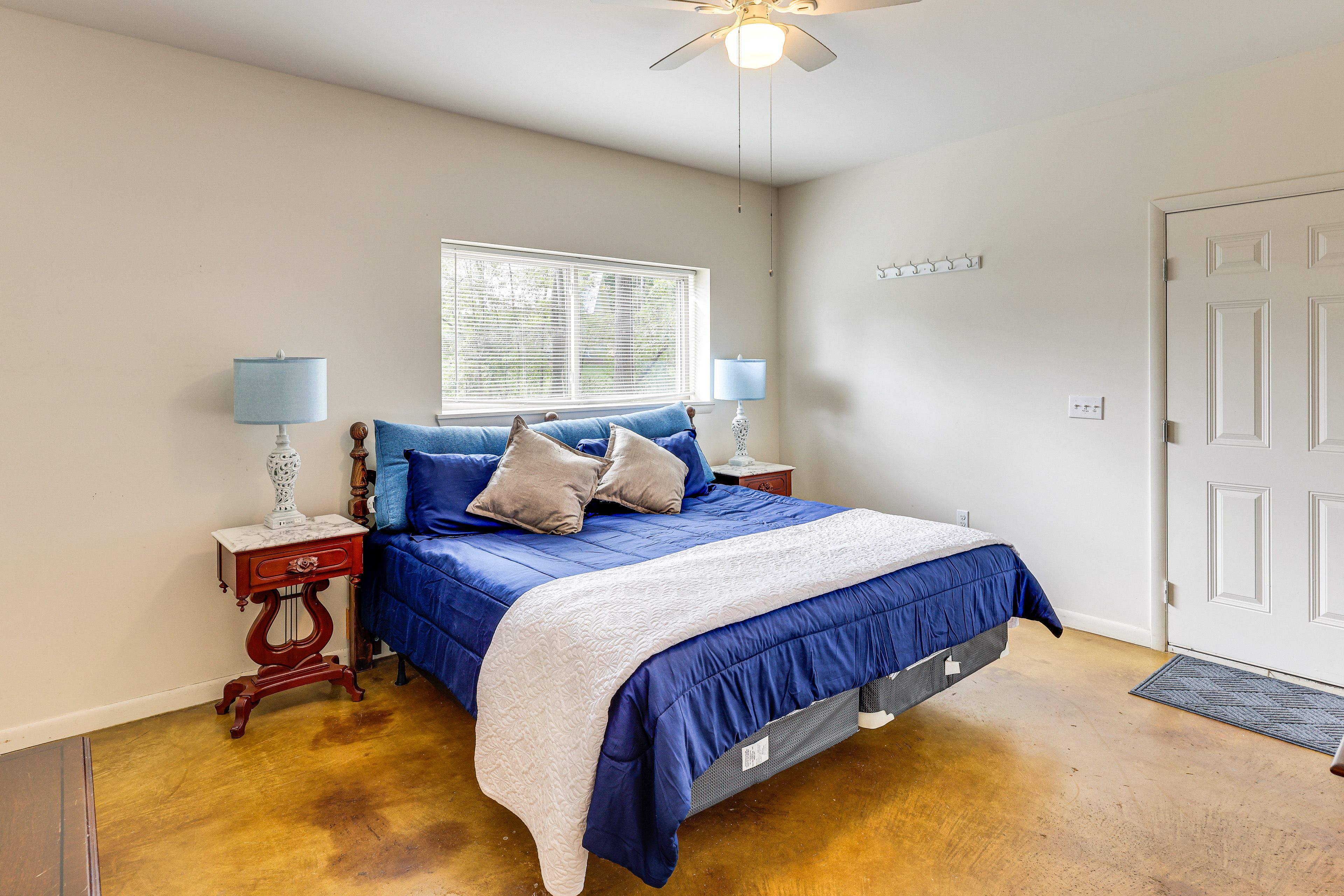 Bedroom 7 | King Bed | Lower Level