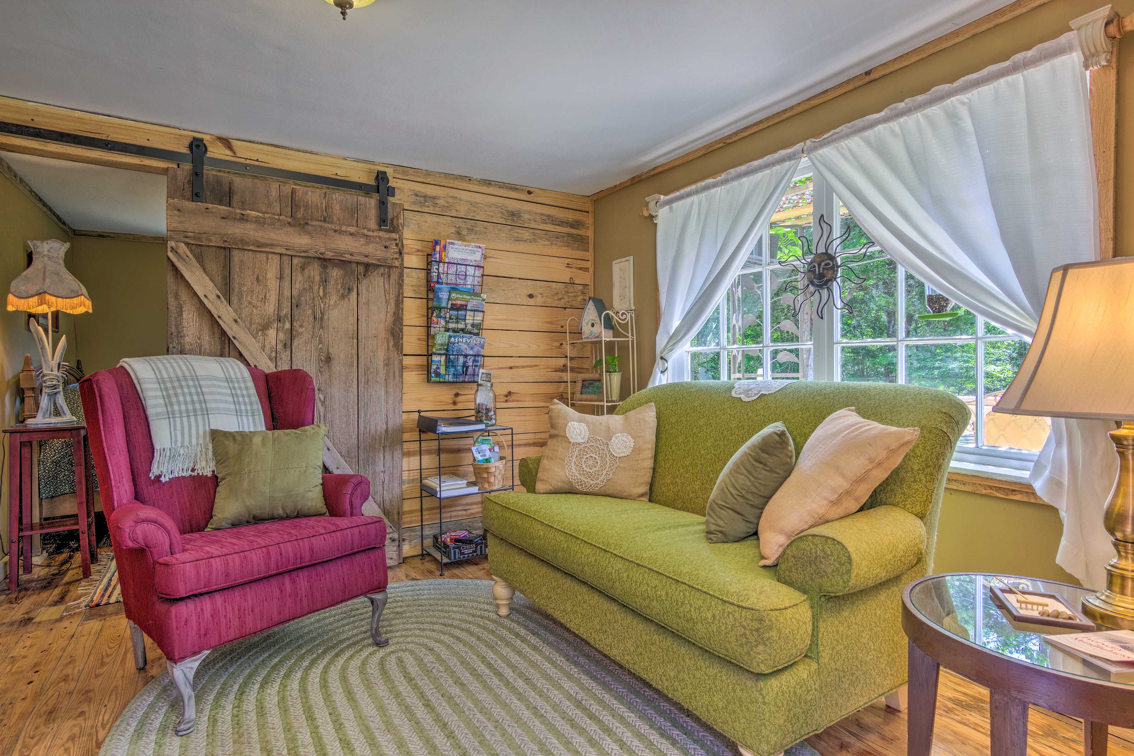 Living Room | Central Heat & A/C