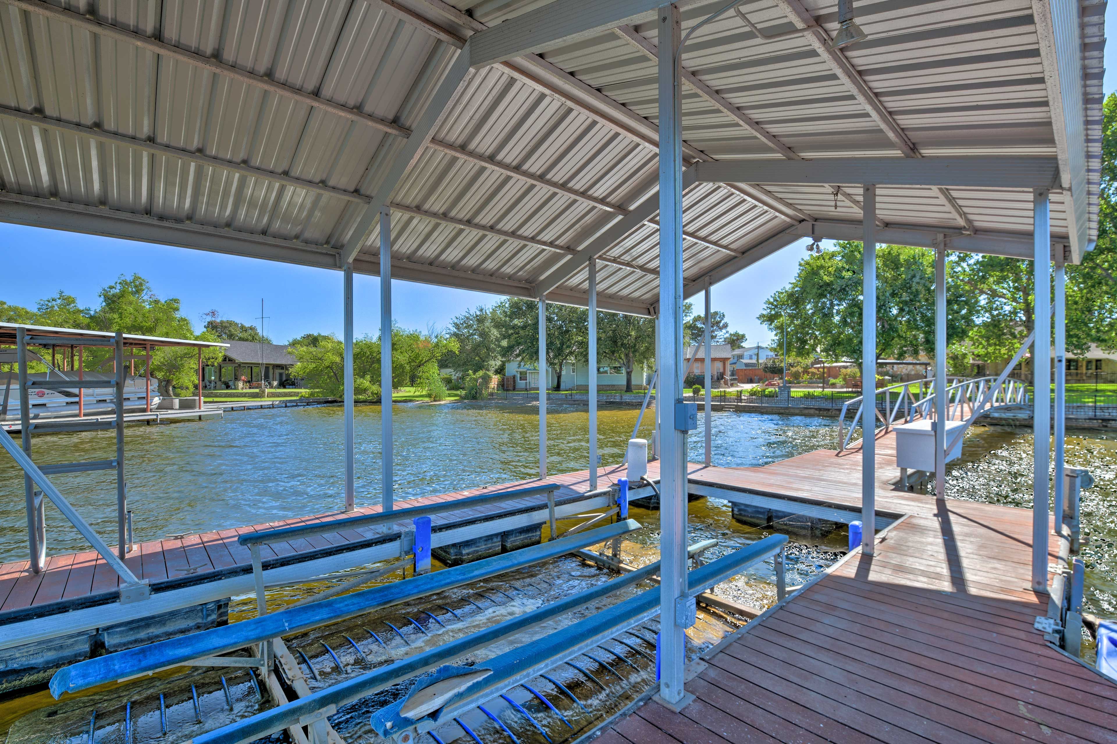 Boat Dock (Available for Addt'l Fee)