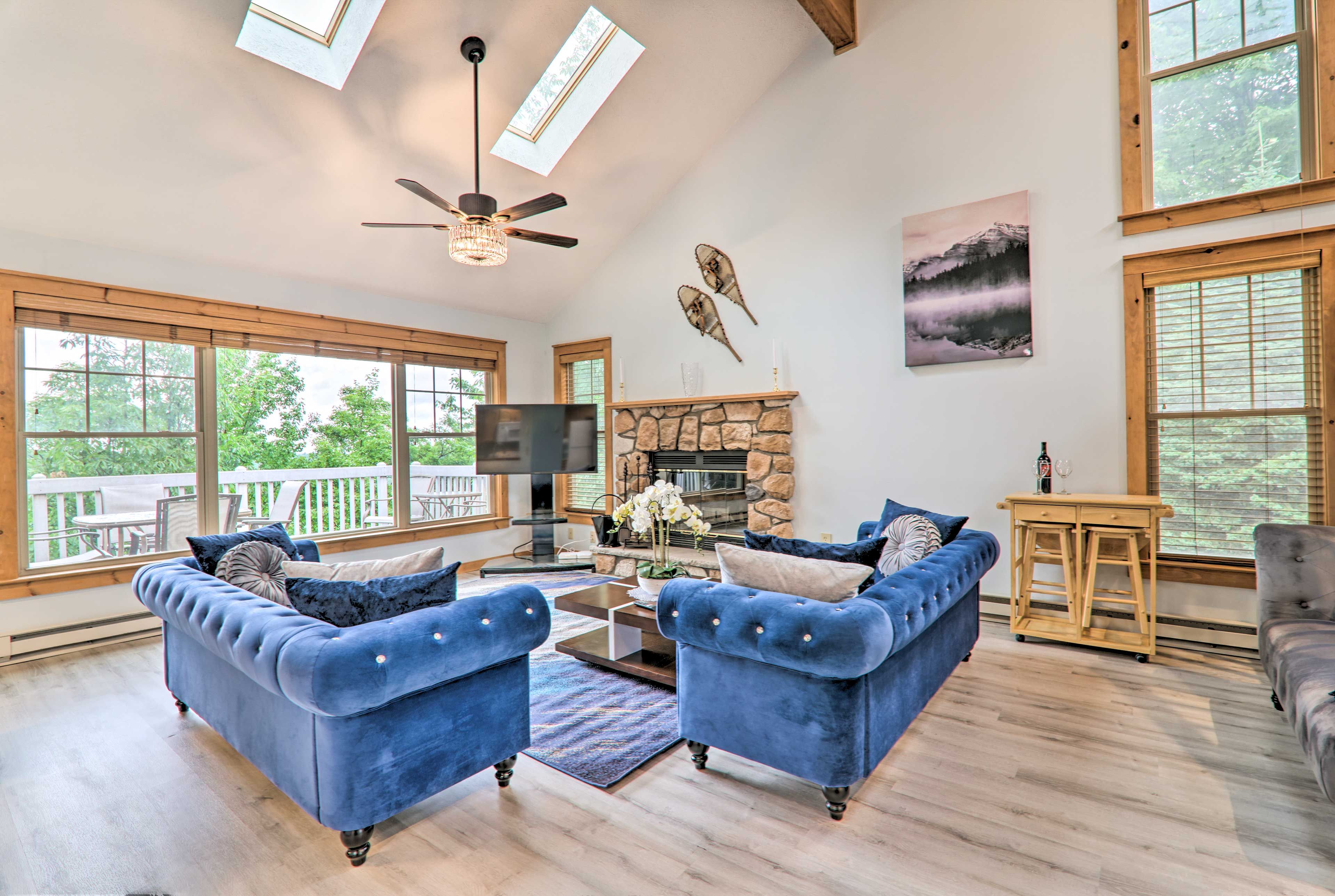Living Room | Main Floor | Central Air Conditioning | Electric Heating