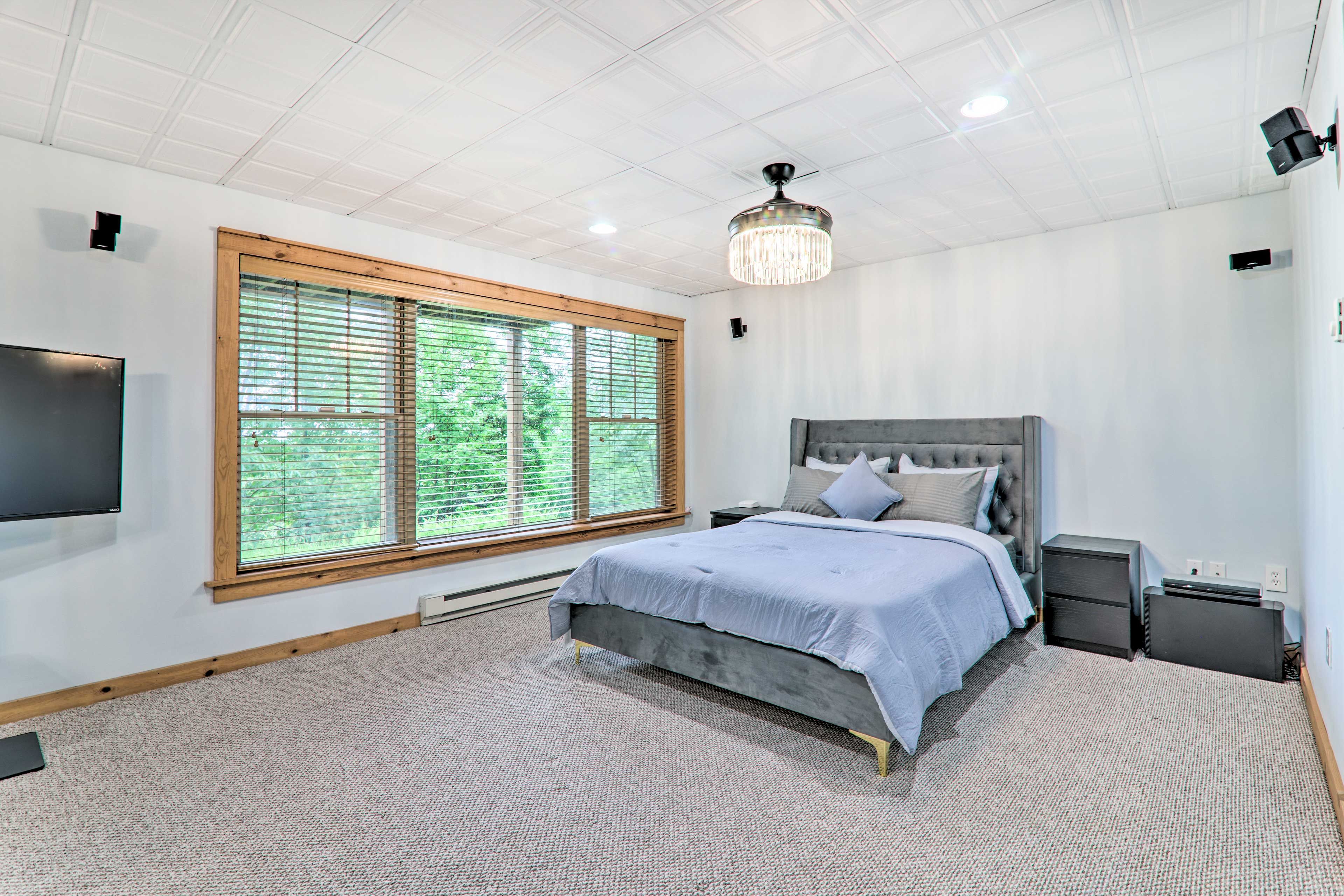 Bedroom 4 | Ground Floor | Queen Bed