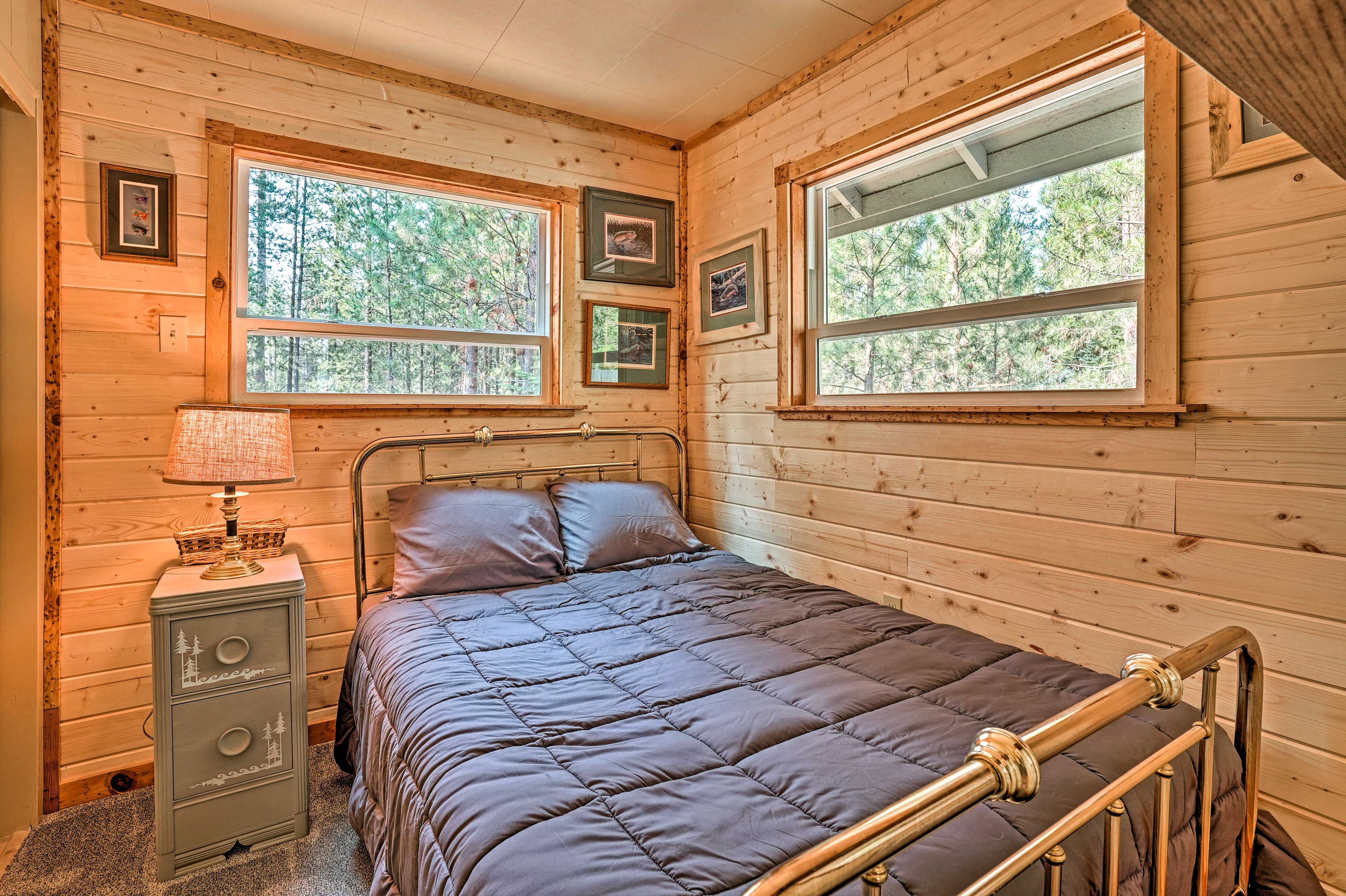 Bedroom | Full Bed
