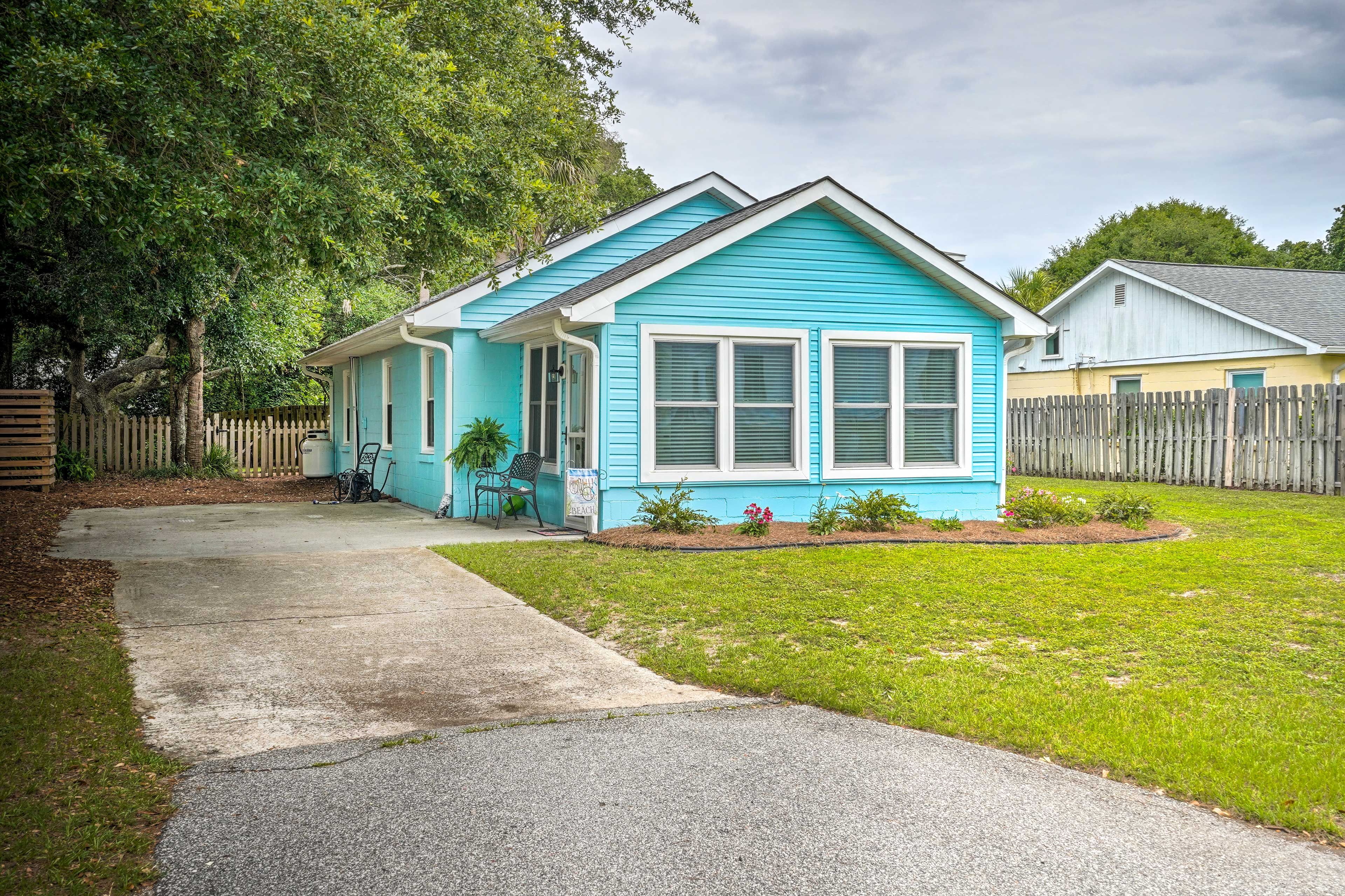 Home Exterior | Driveway Parking (3 Vehicles)