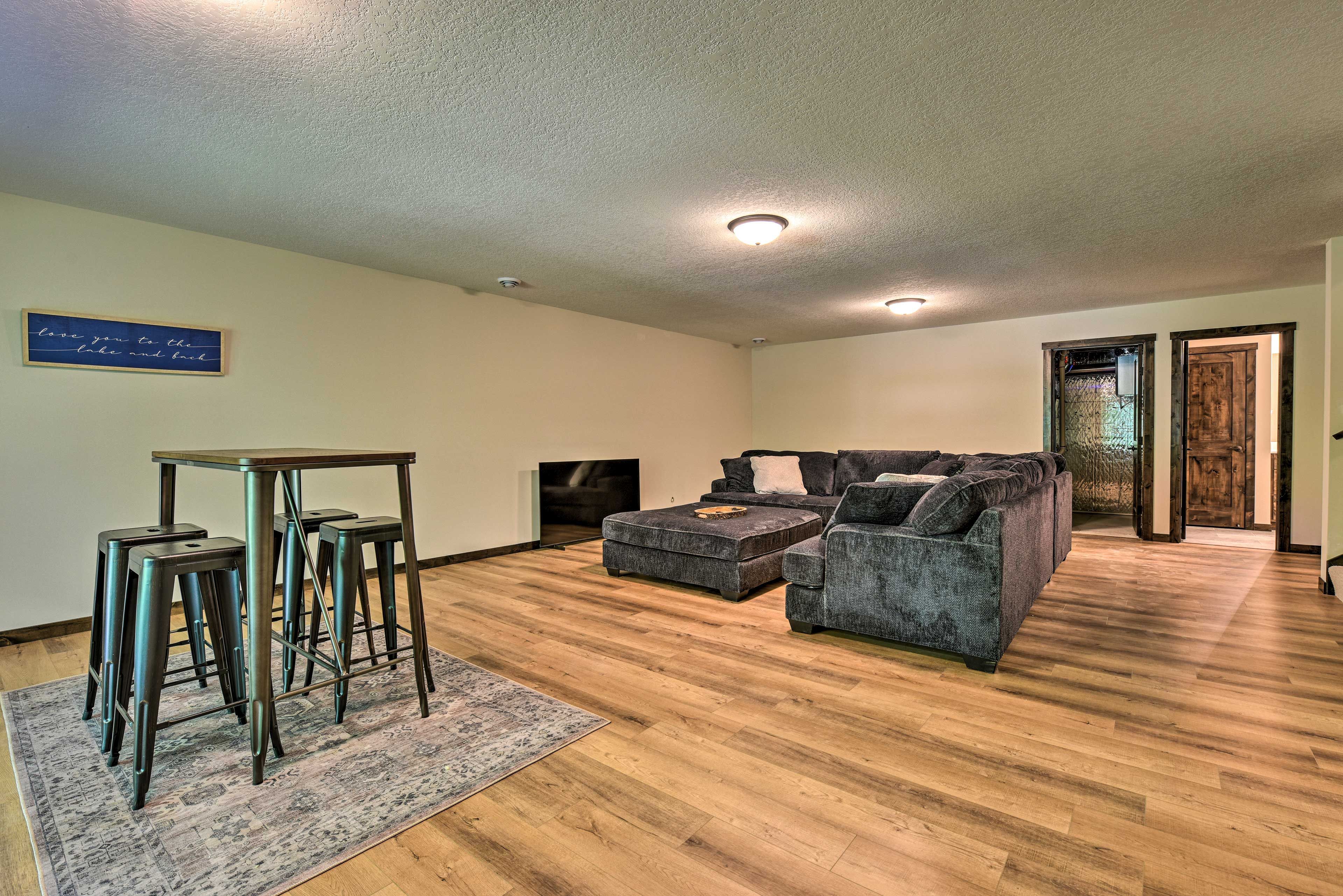 Basement | Smart TV