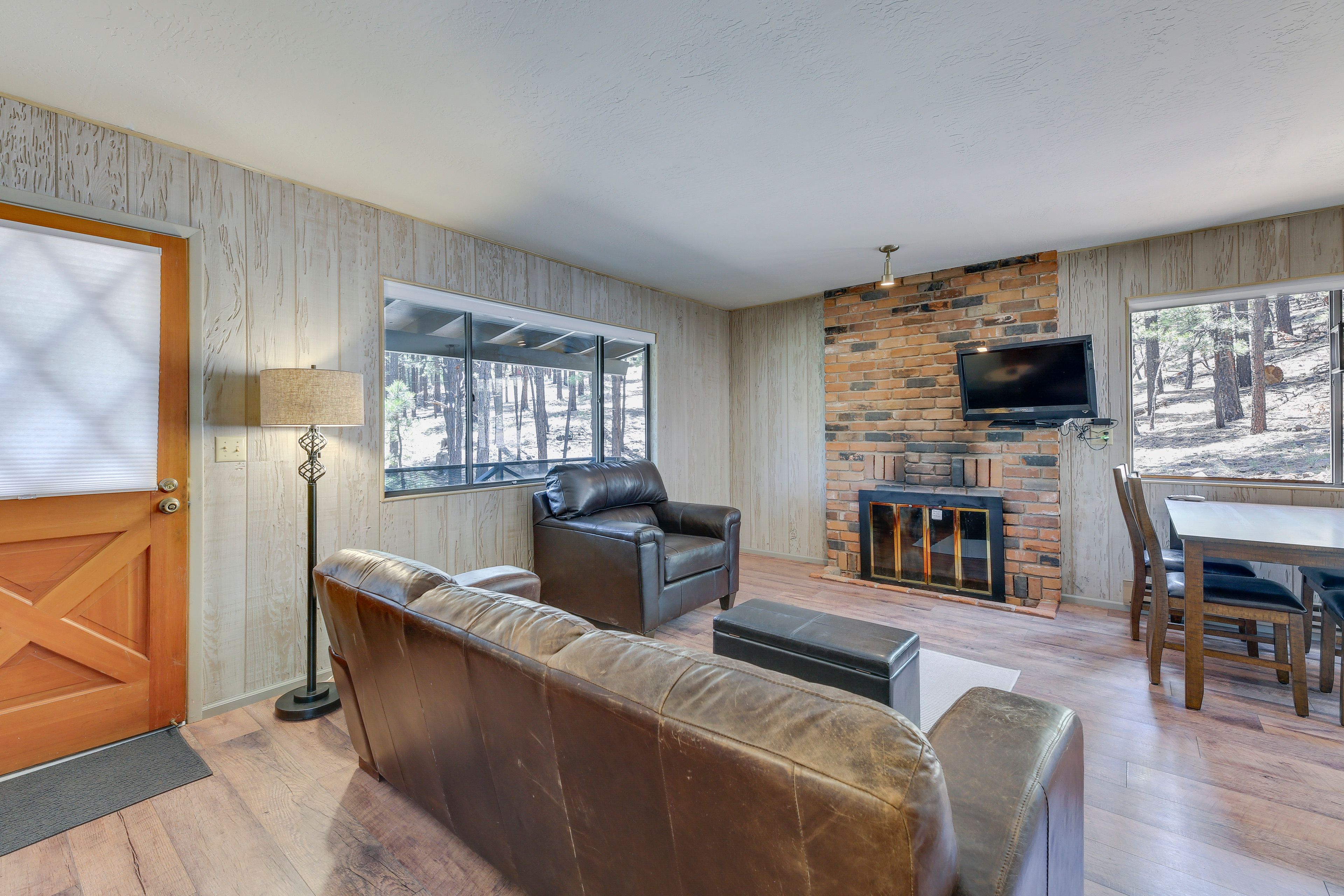 Living Room | Satellite TV | Fireplace Not For Guest Use | Electric Heating