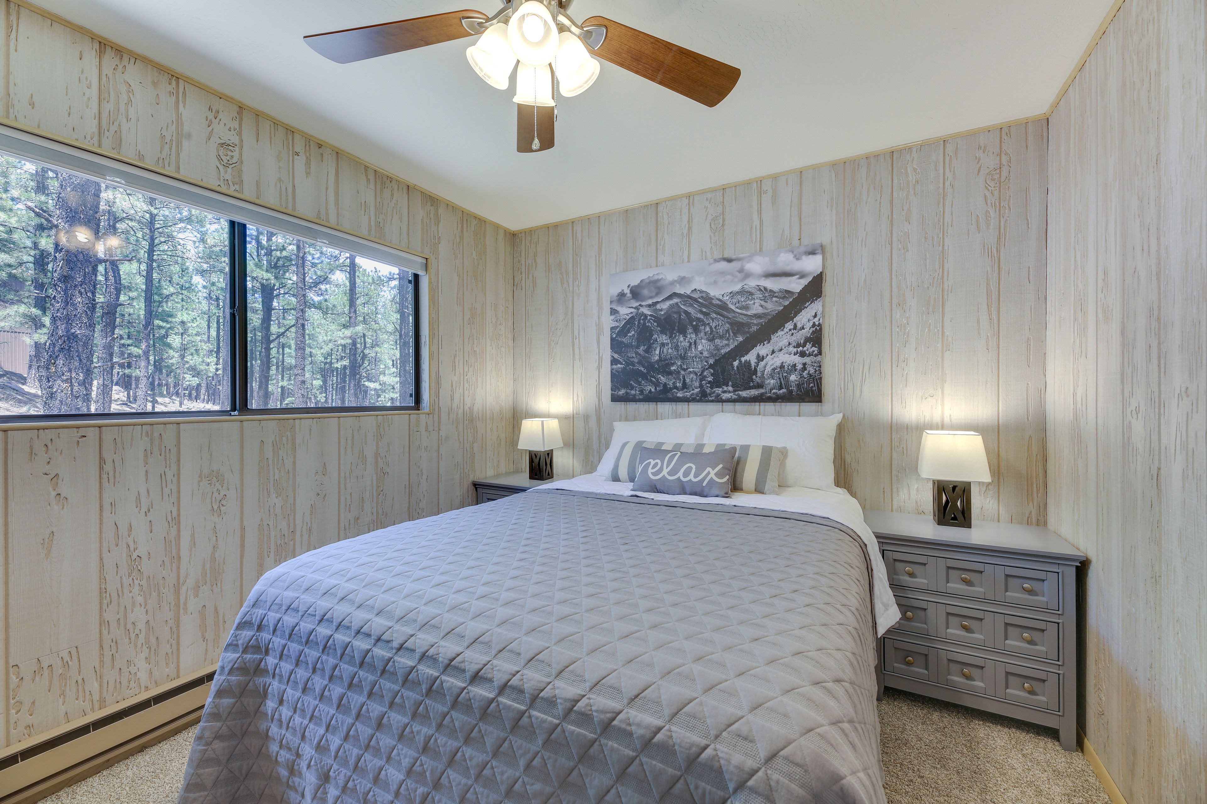 Bedroom 2 | Queen Bed
