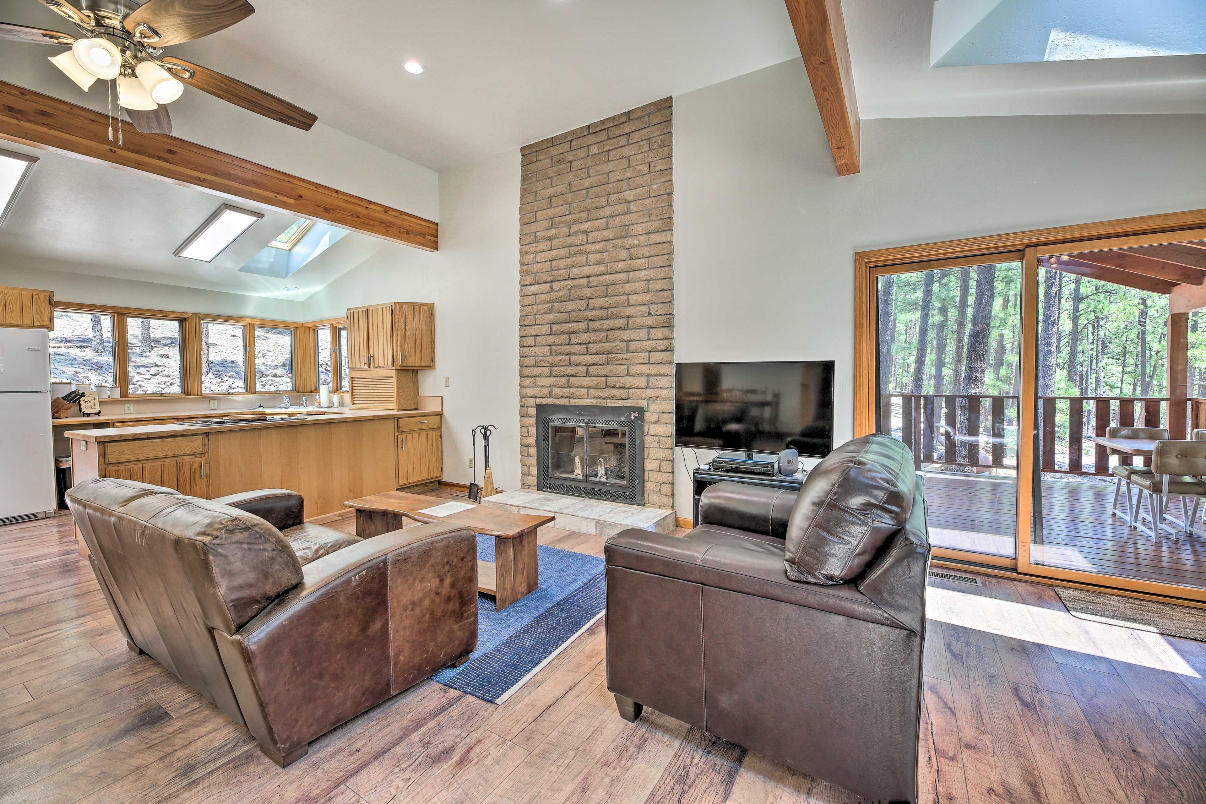 Living Room | Fireplace Not For Guest Use