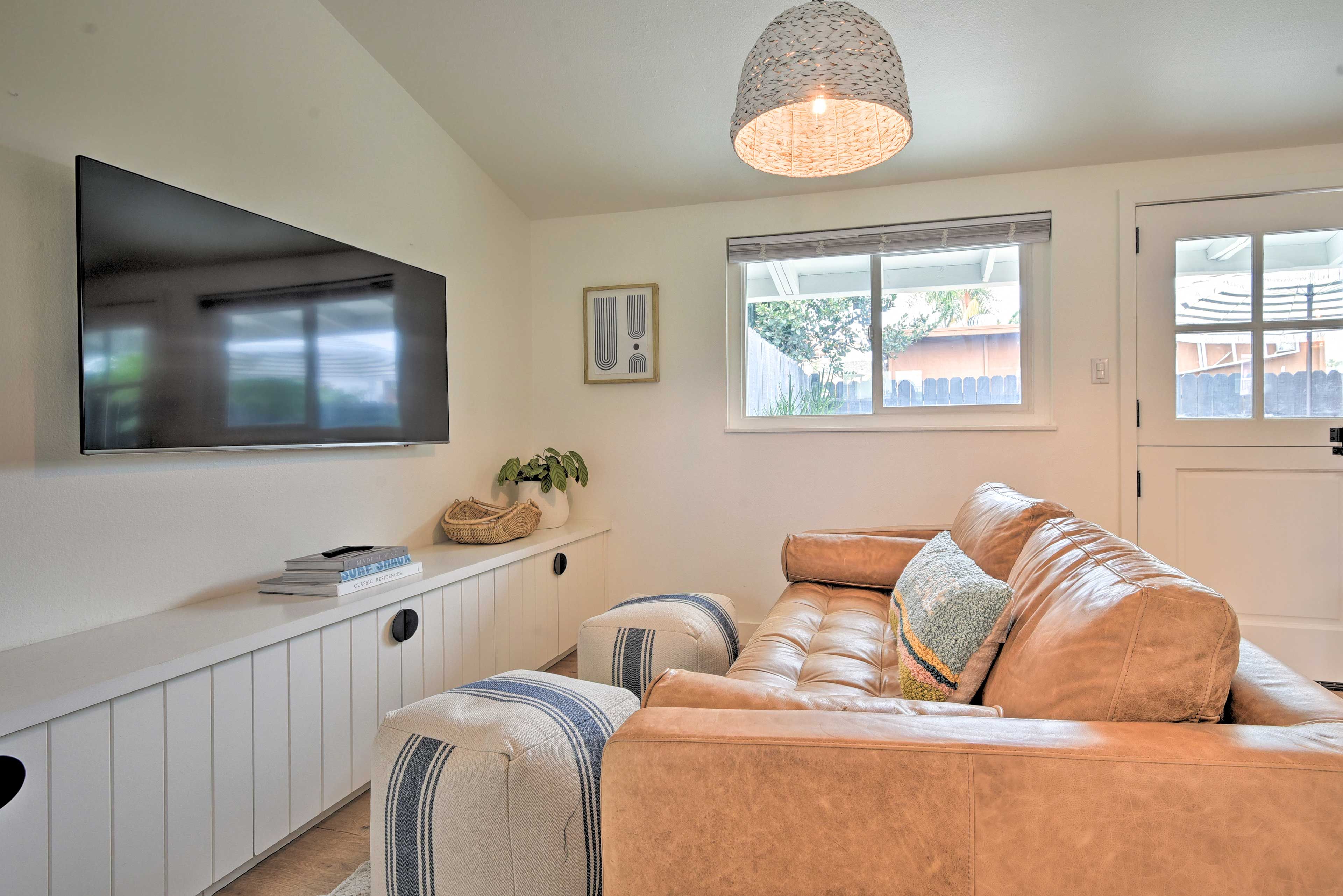 Living Room | Keyless Entry