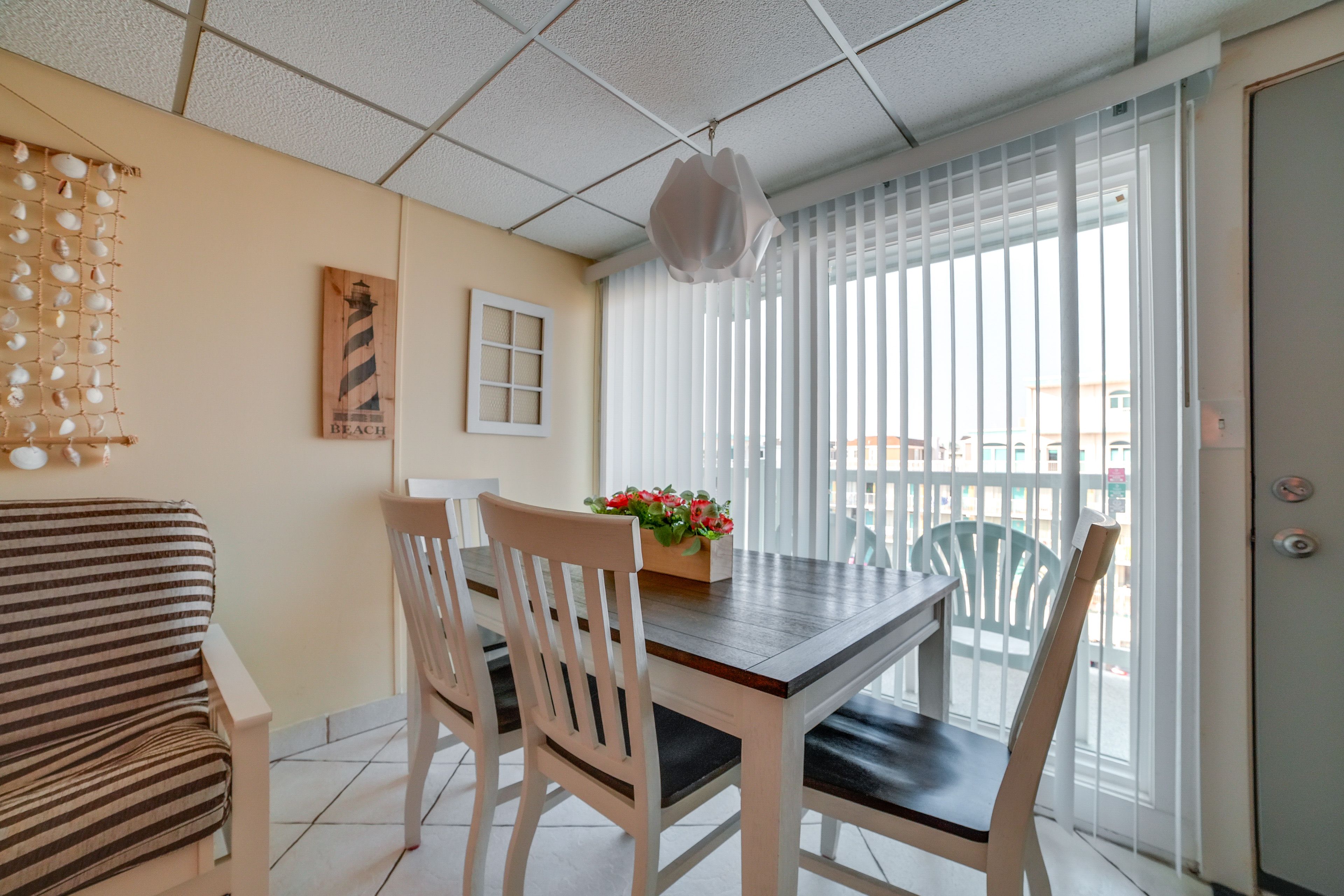 Main Living Space | Central A/C | Central Heat