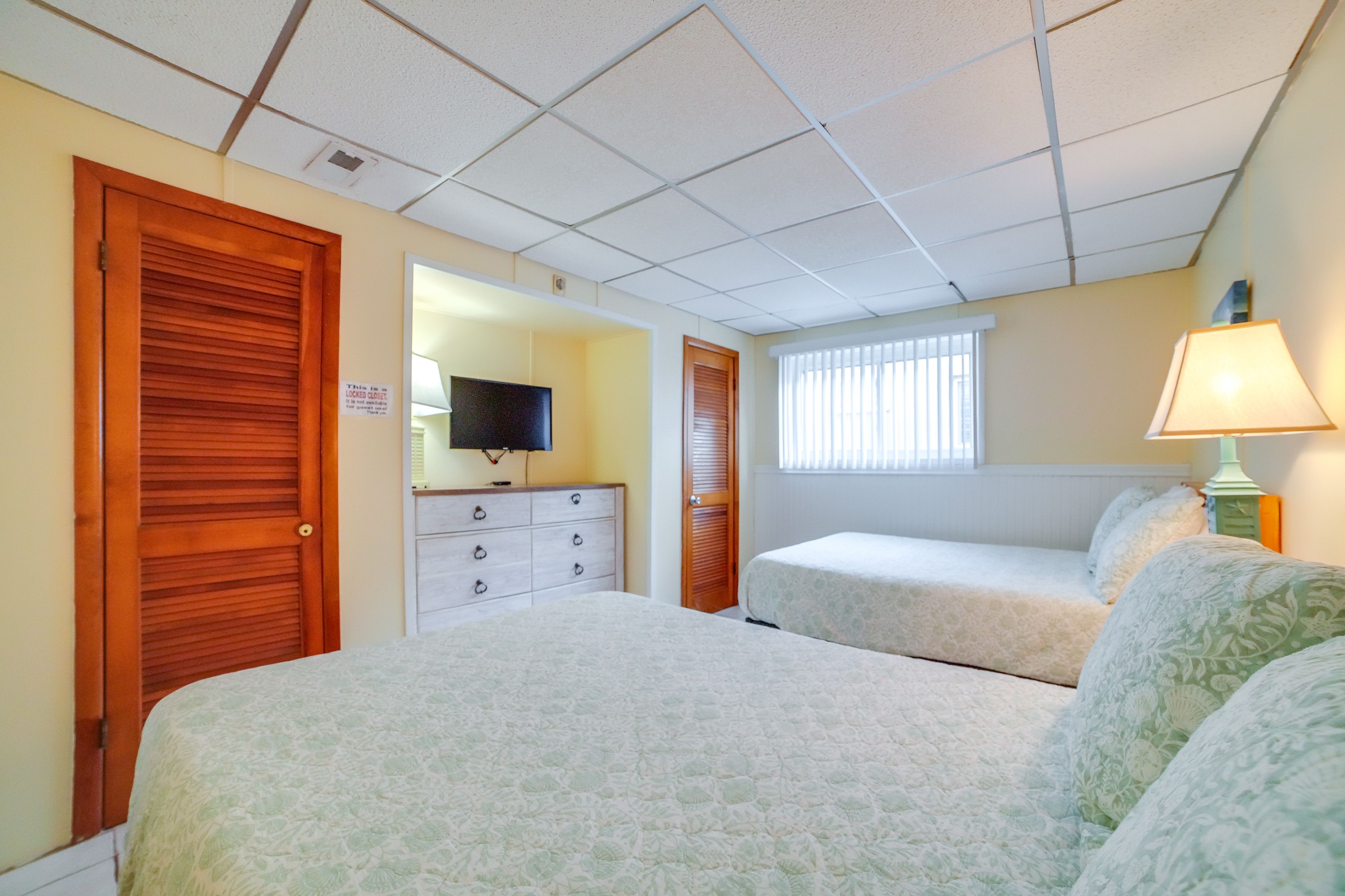 Bedroom | 2 Full Beds | No Linens Provided