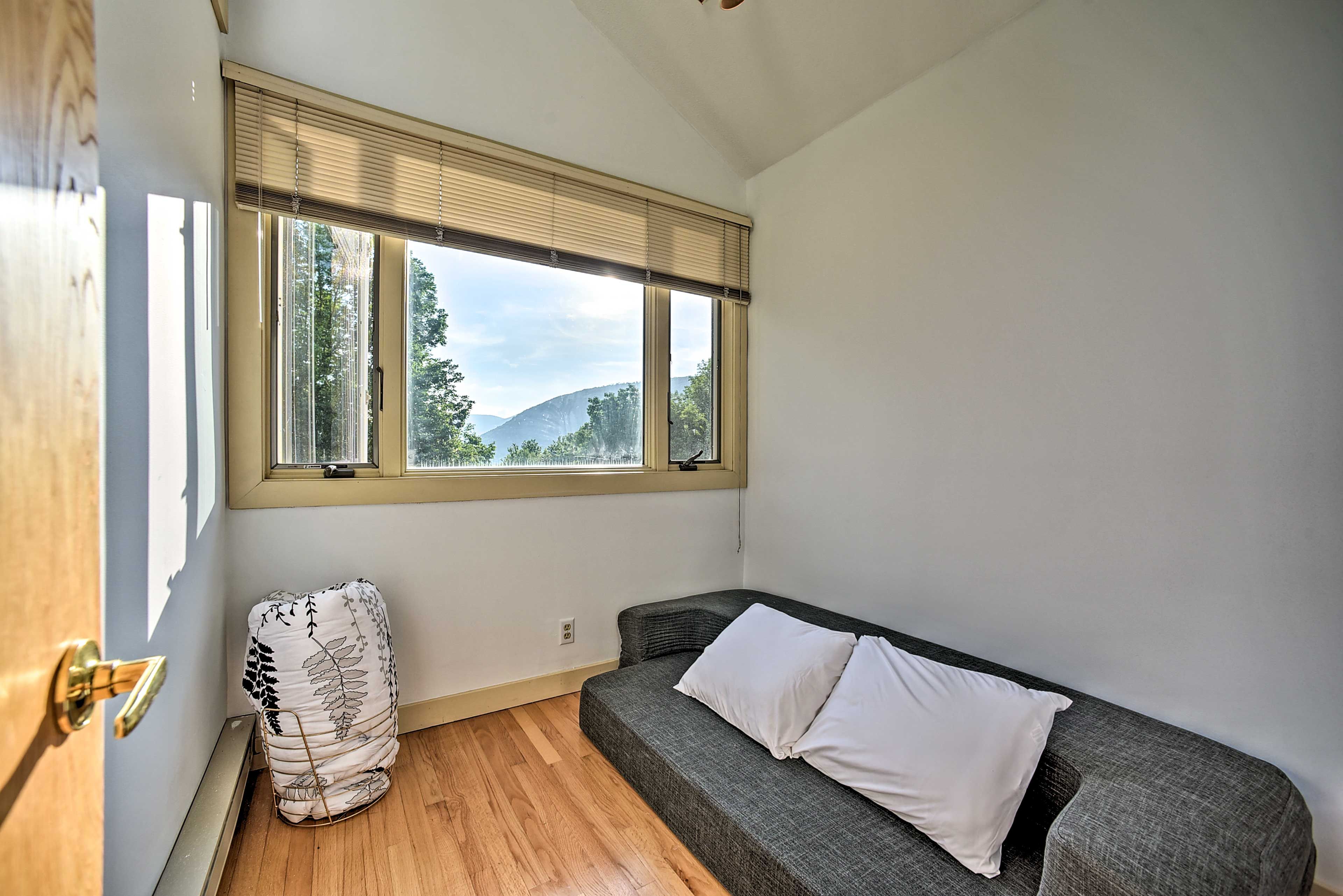 Bedroom 3 | Sleeper Sofa | Upper Level
