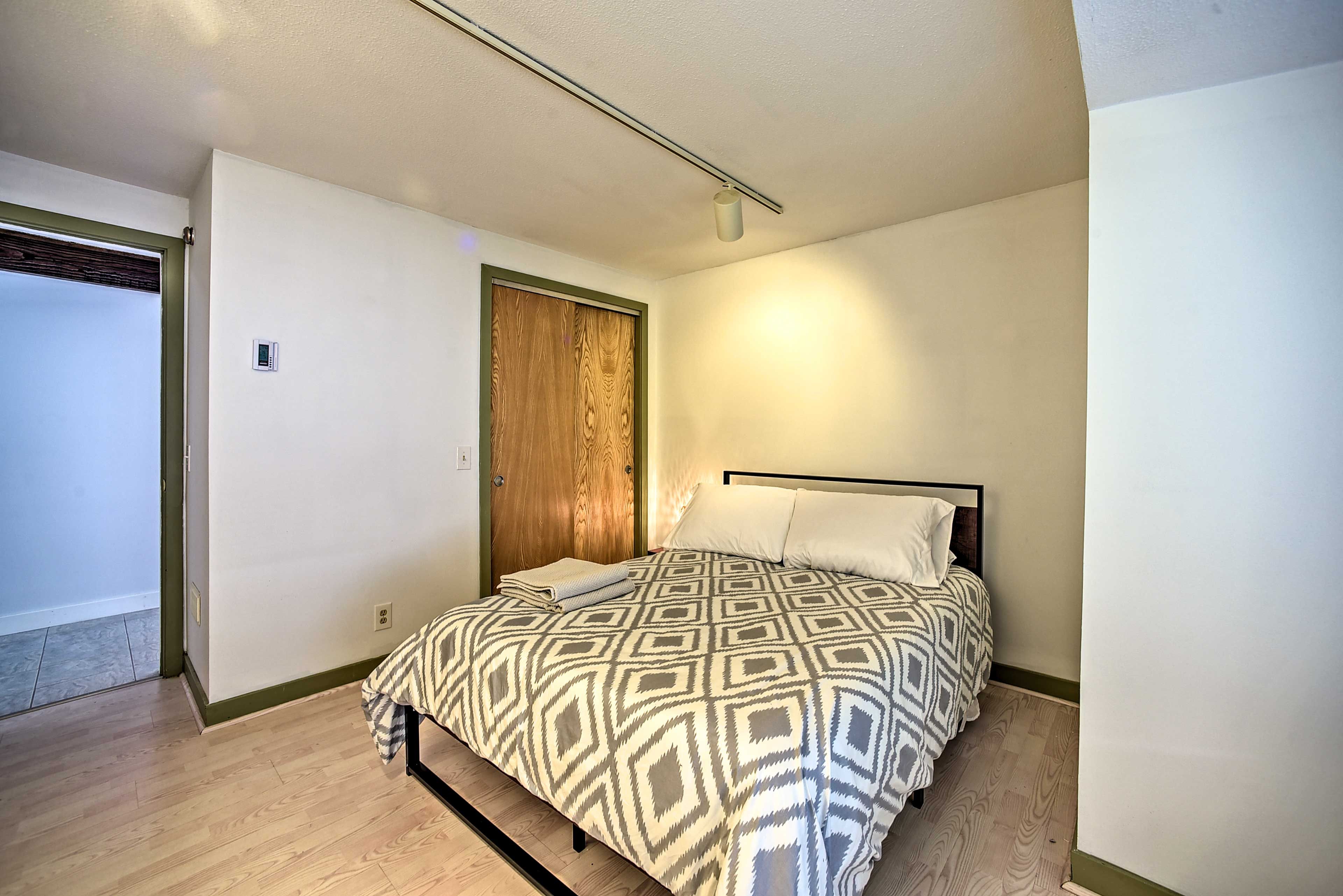 Bedroom 5 | Full Bed