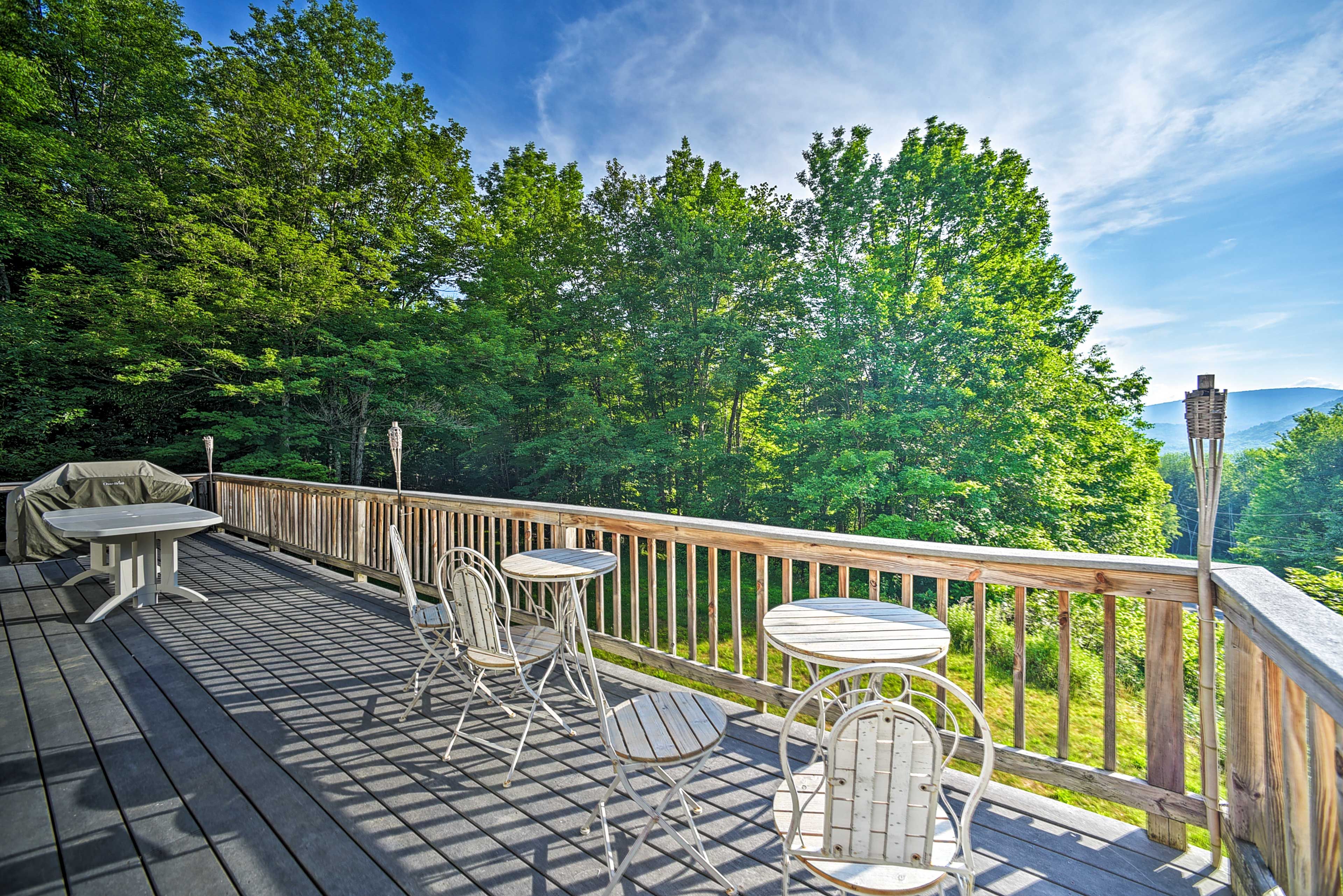 Private Deck | Gas Grill
