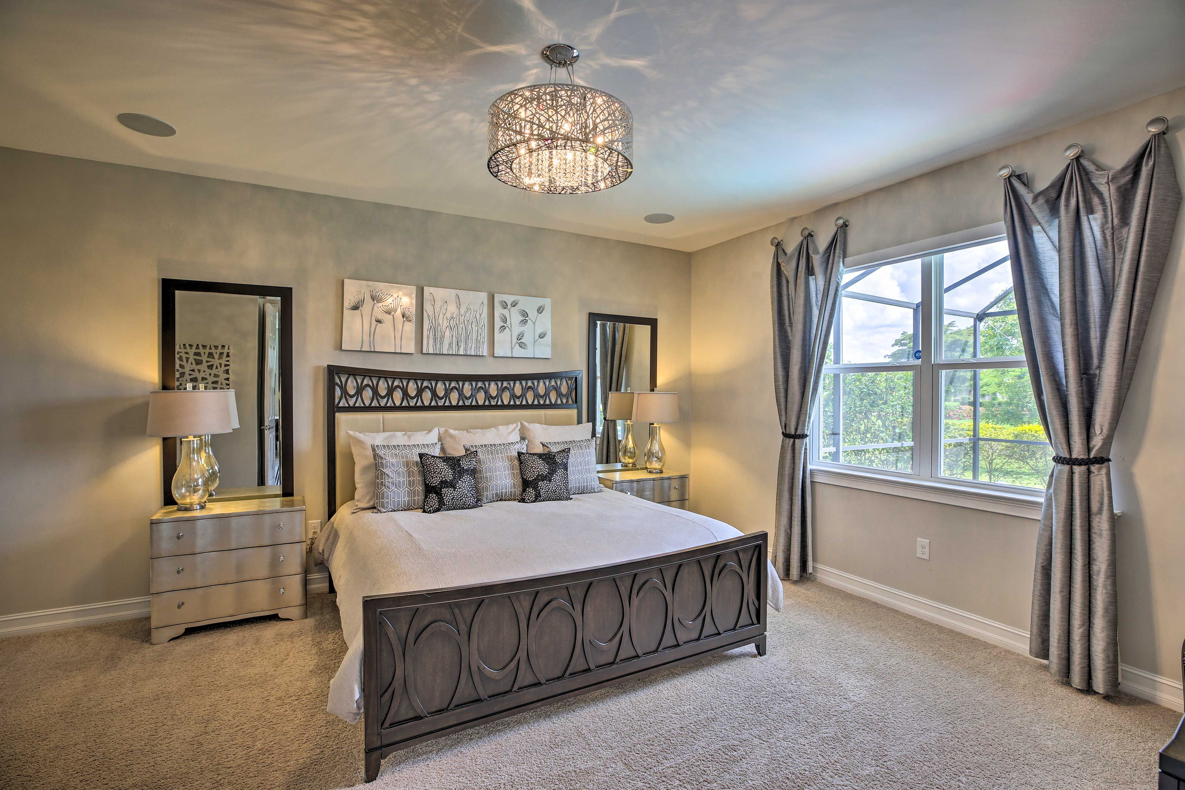 Bedroom 1 | California King Bed