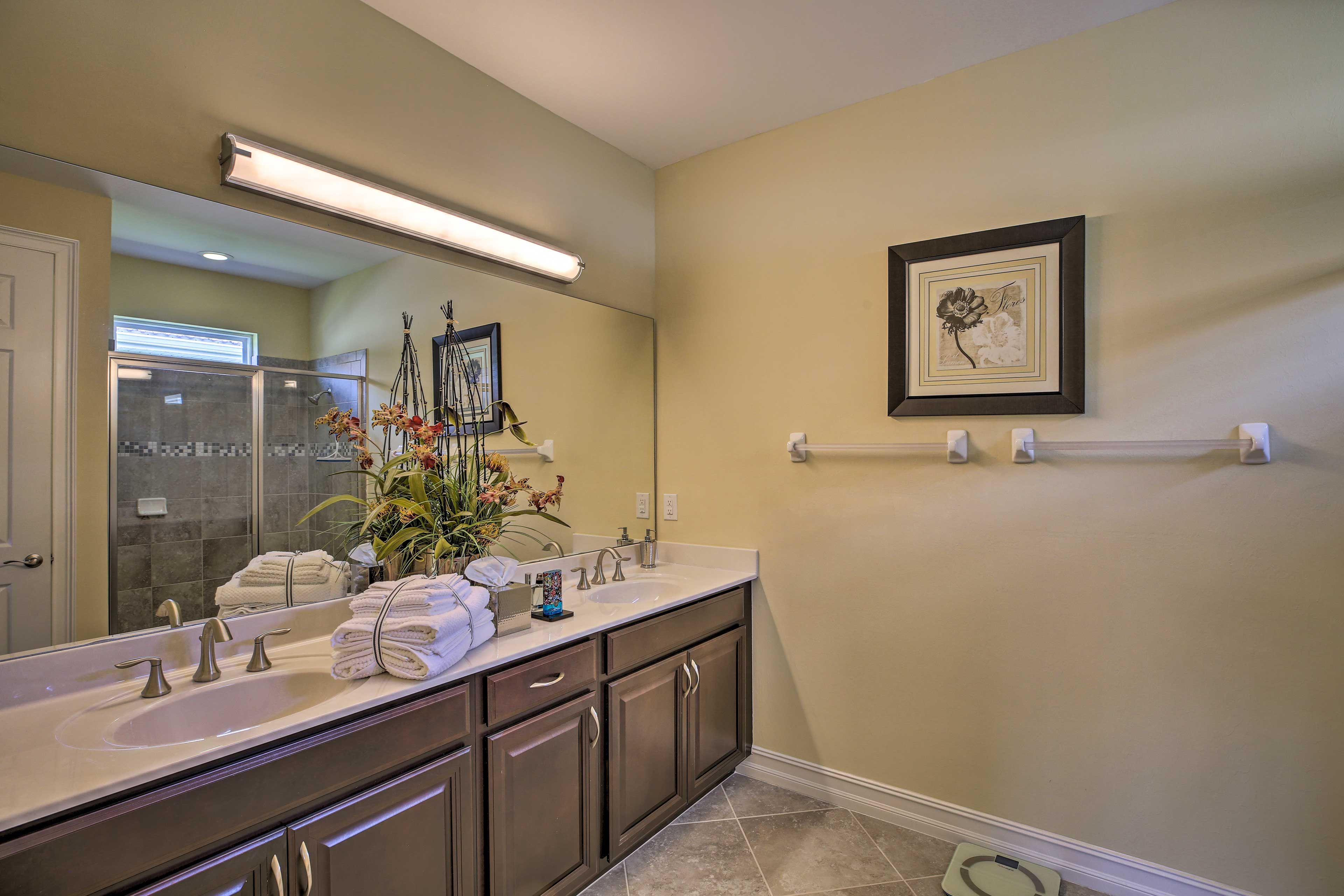 En-Suite Bathroom | Linens & Towels Provided