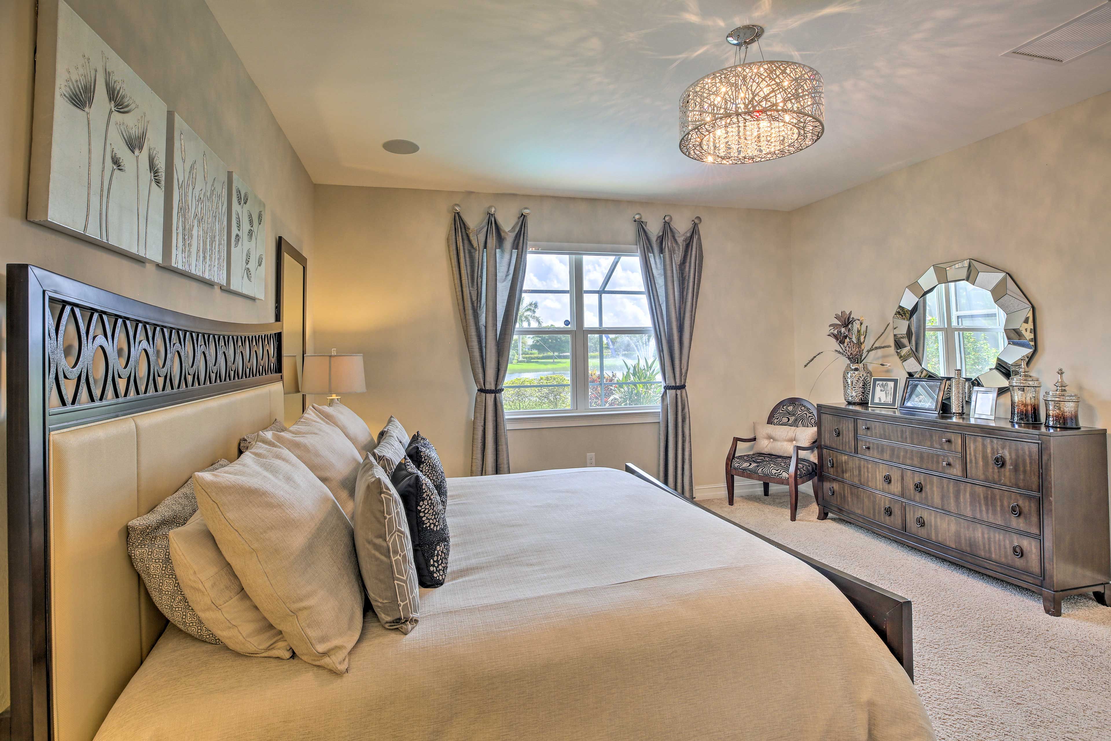 Bedroom 1 | Pool View