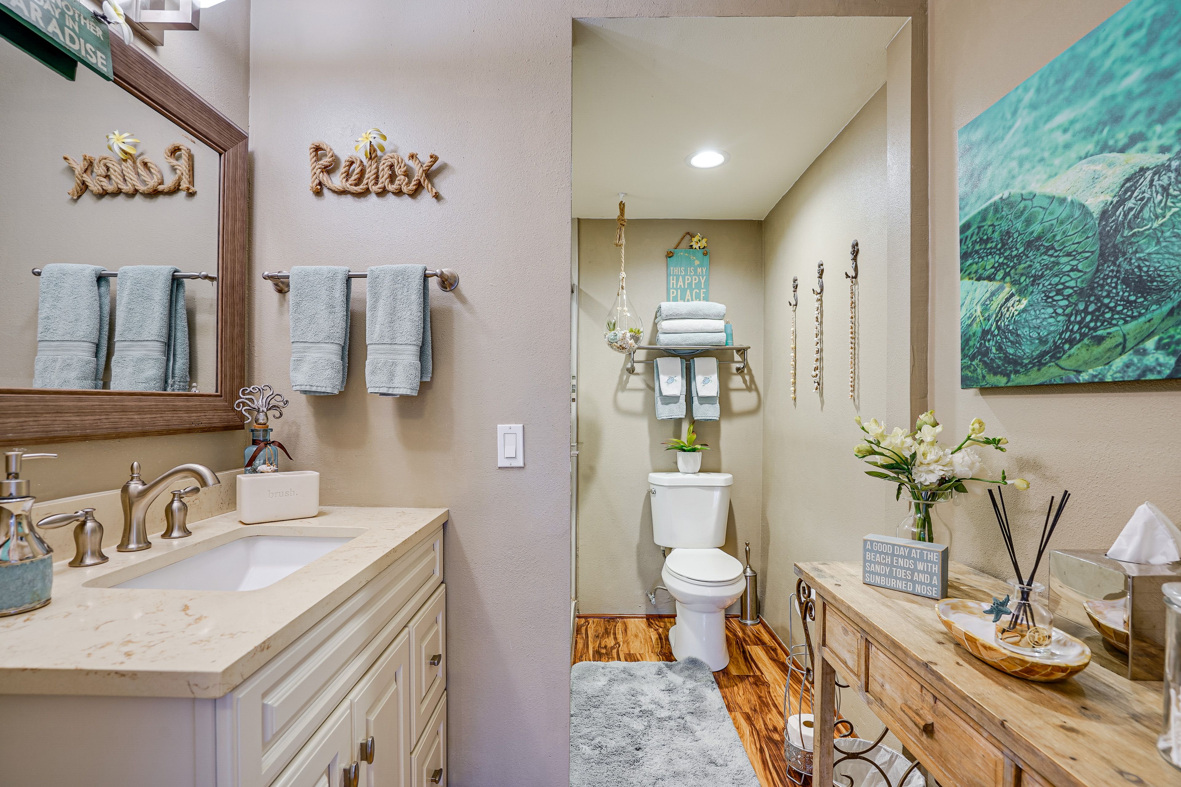 En-Suite Bathroom | Towels Provided