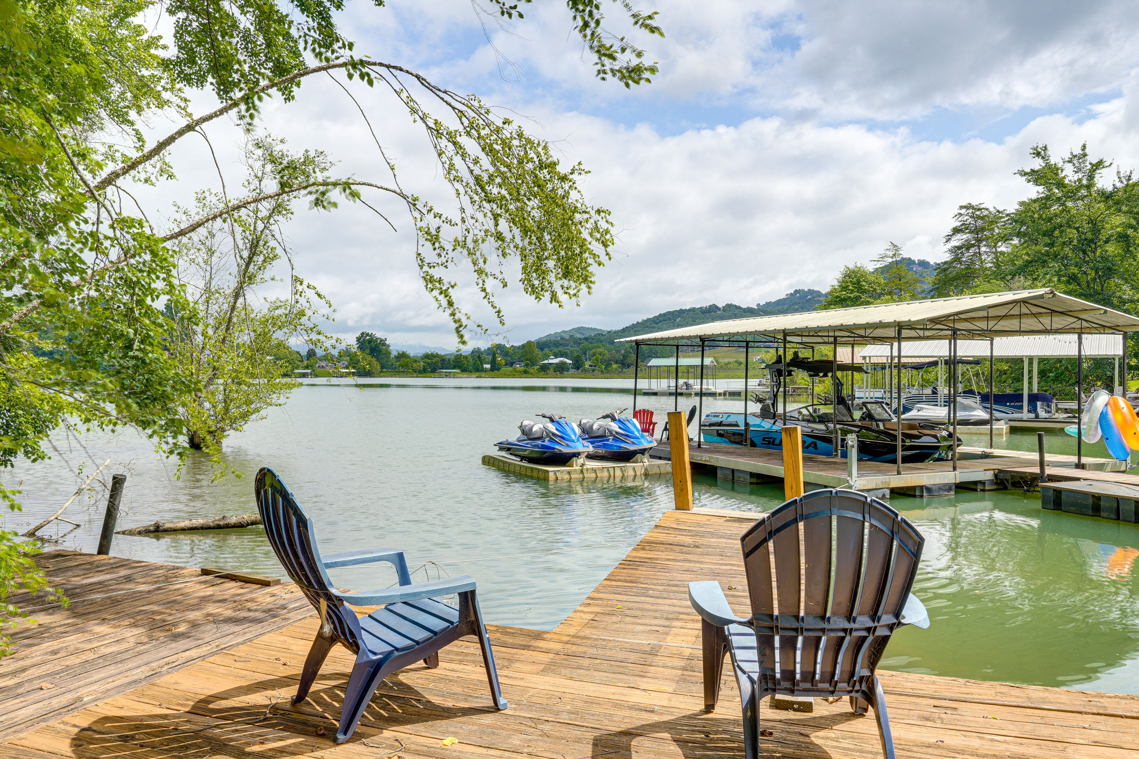 Exterior | Outdoor Seating