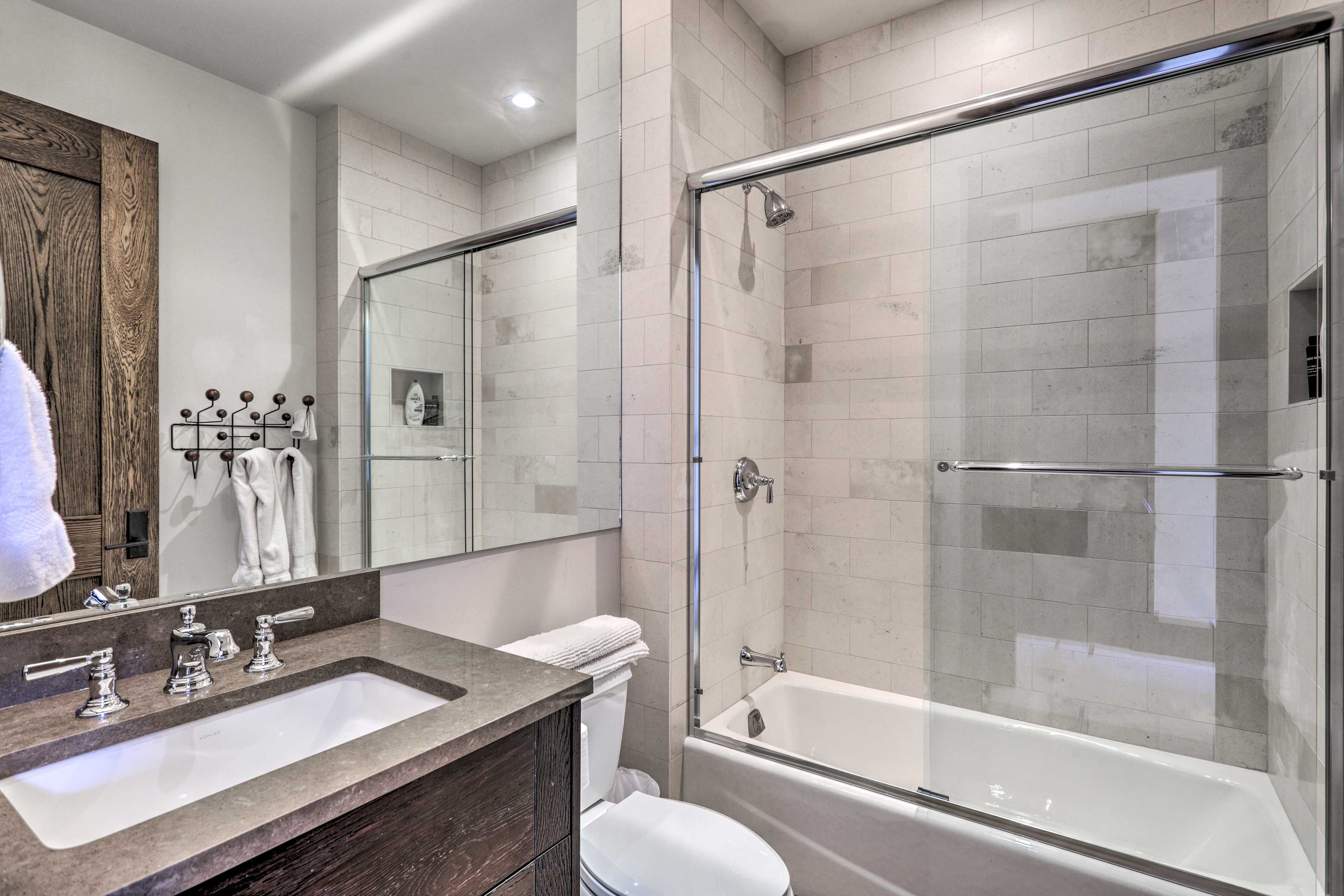 Full Bathroom