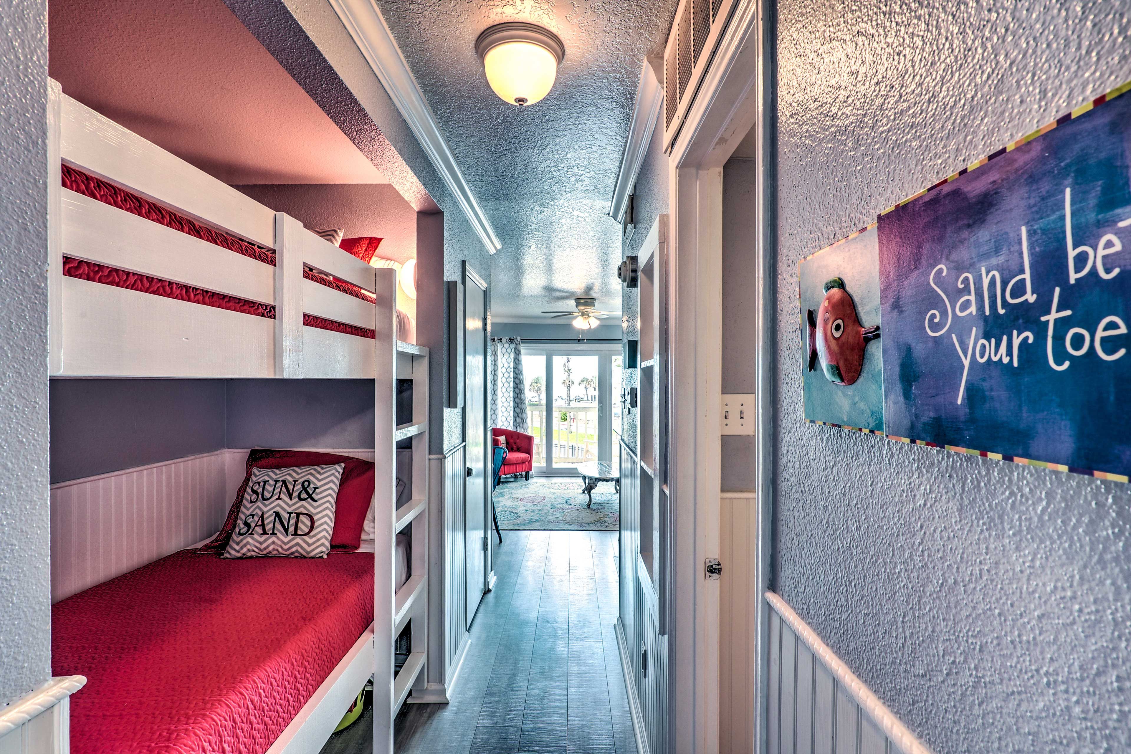 Bunk Nook | Twin Bunk Bed