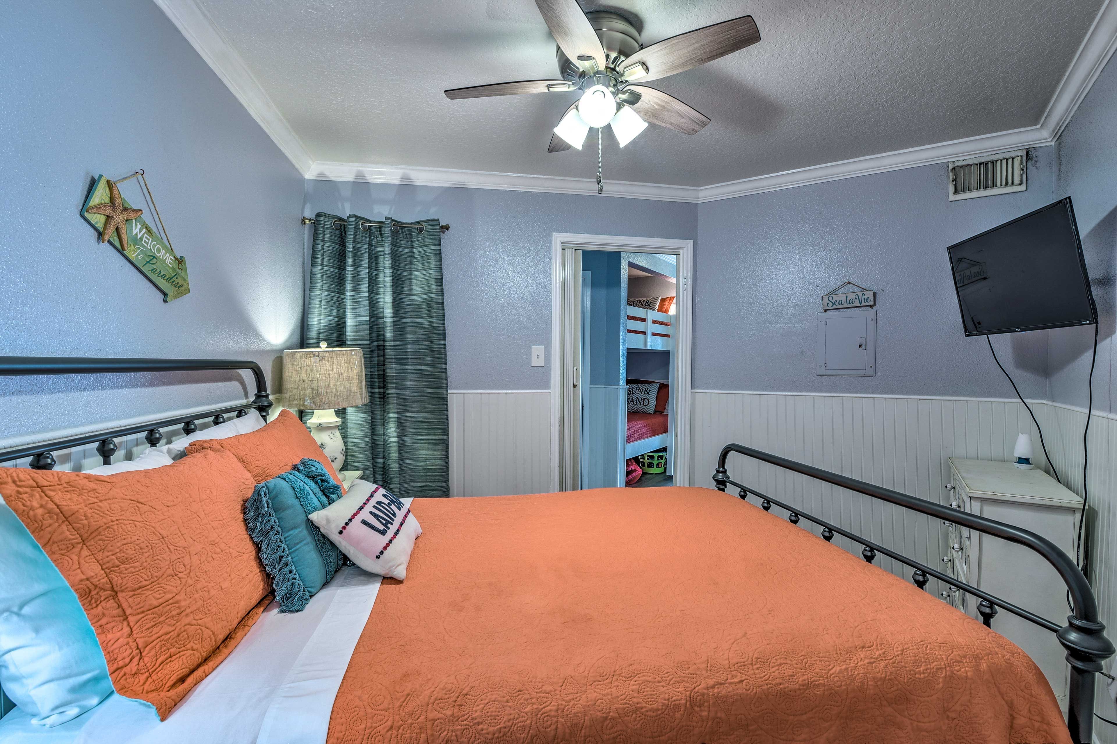 Bedroom | Linens Included