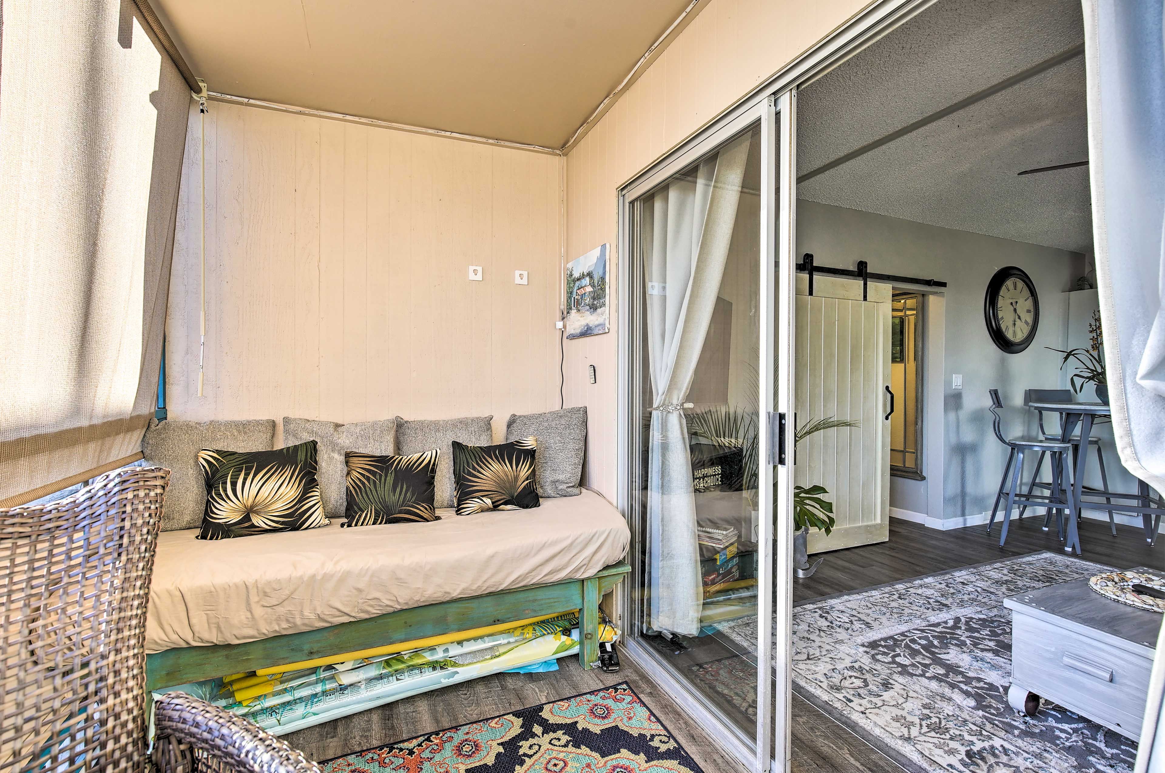 Screened-In Lanai