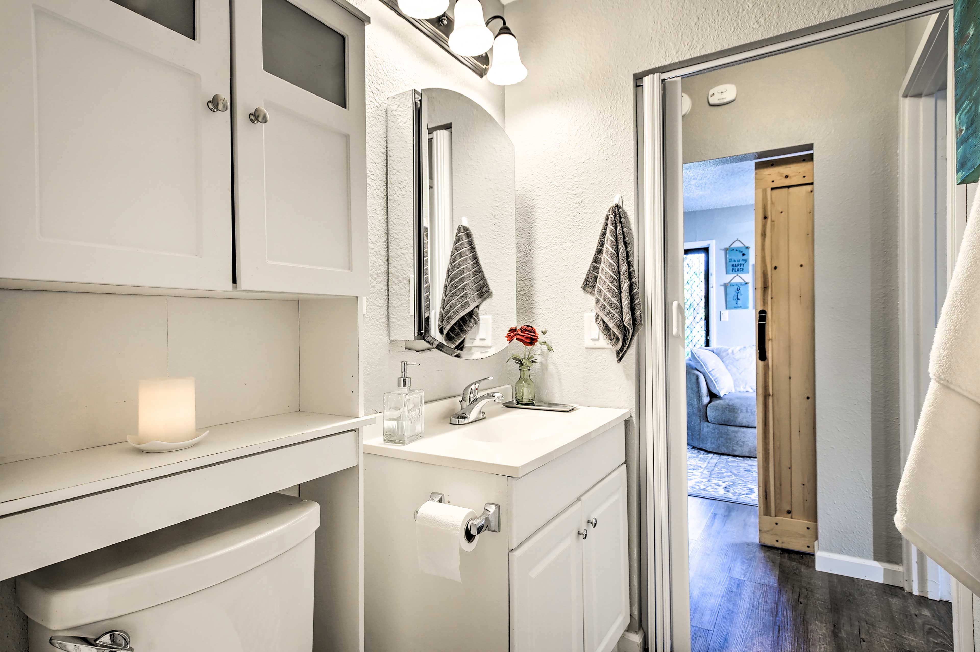 Full Bathroom
