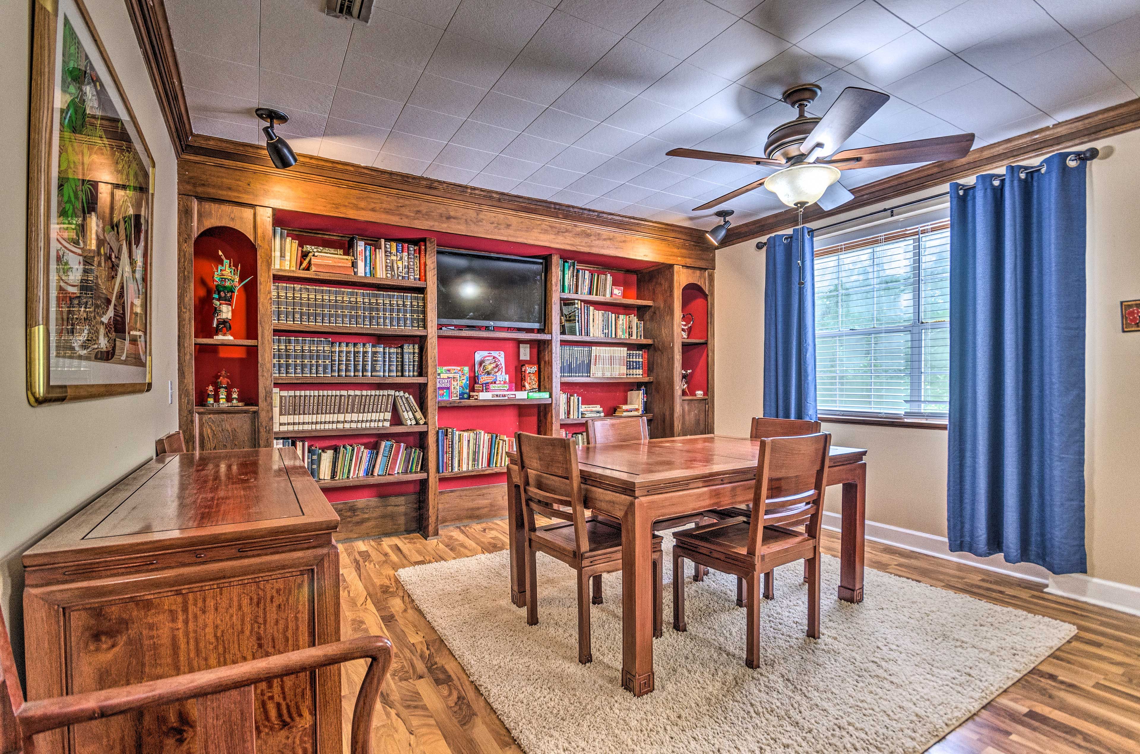 Den | Upper Level