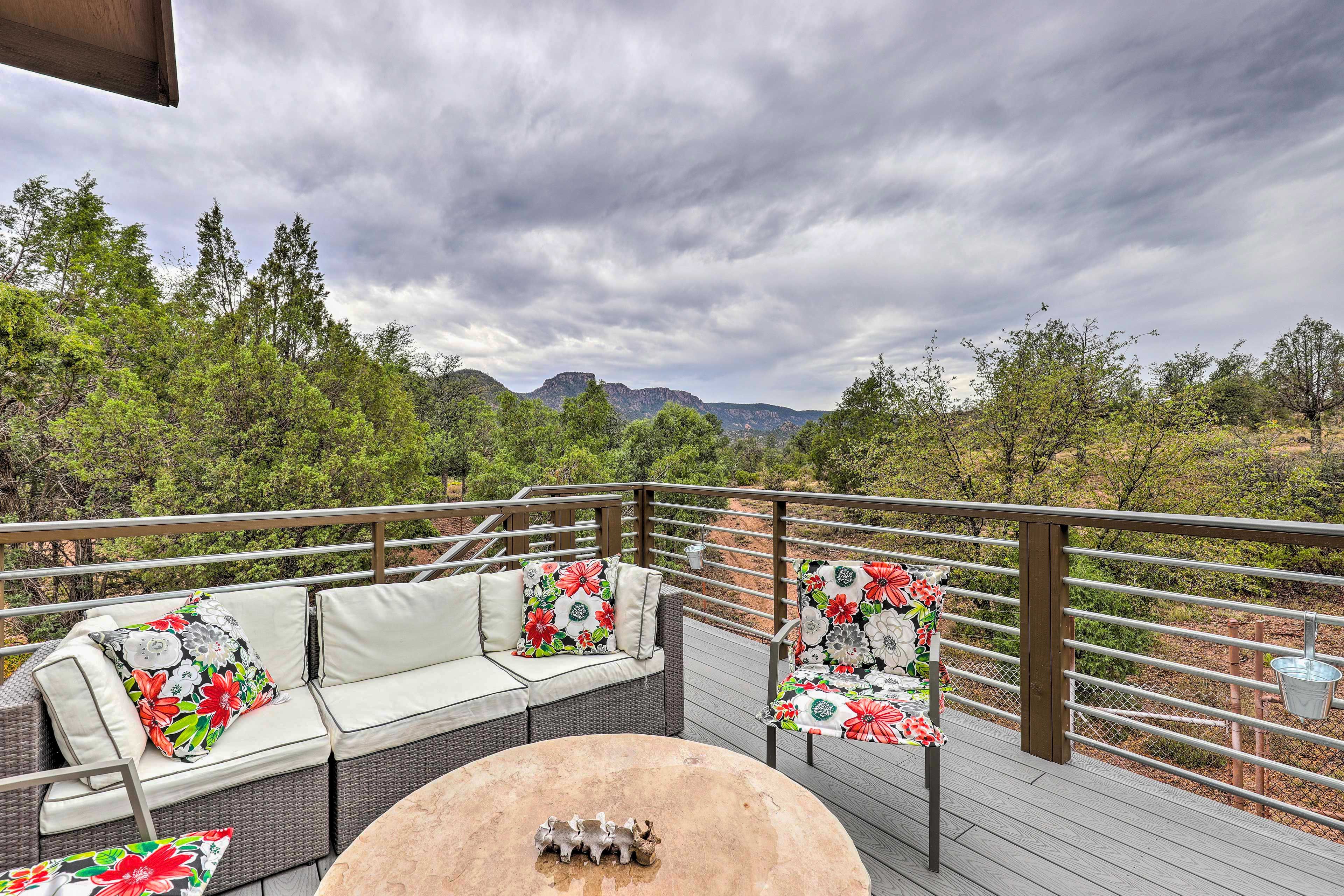 Wraparound Deck
