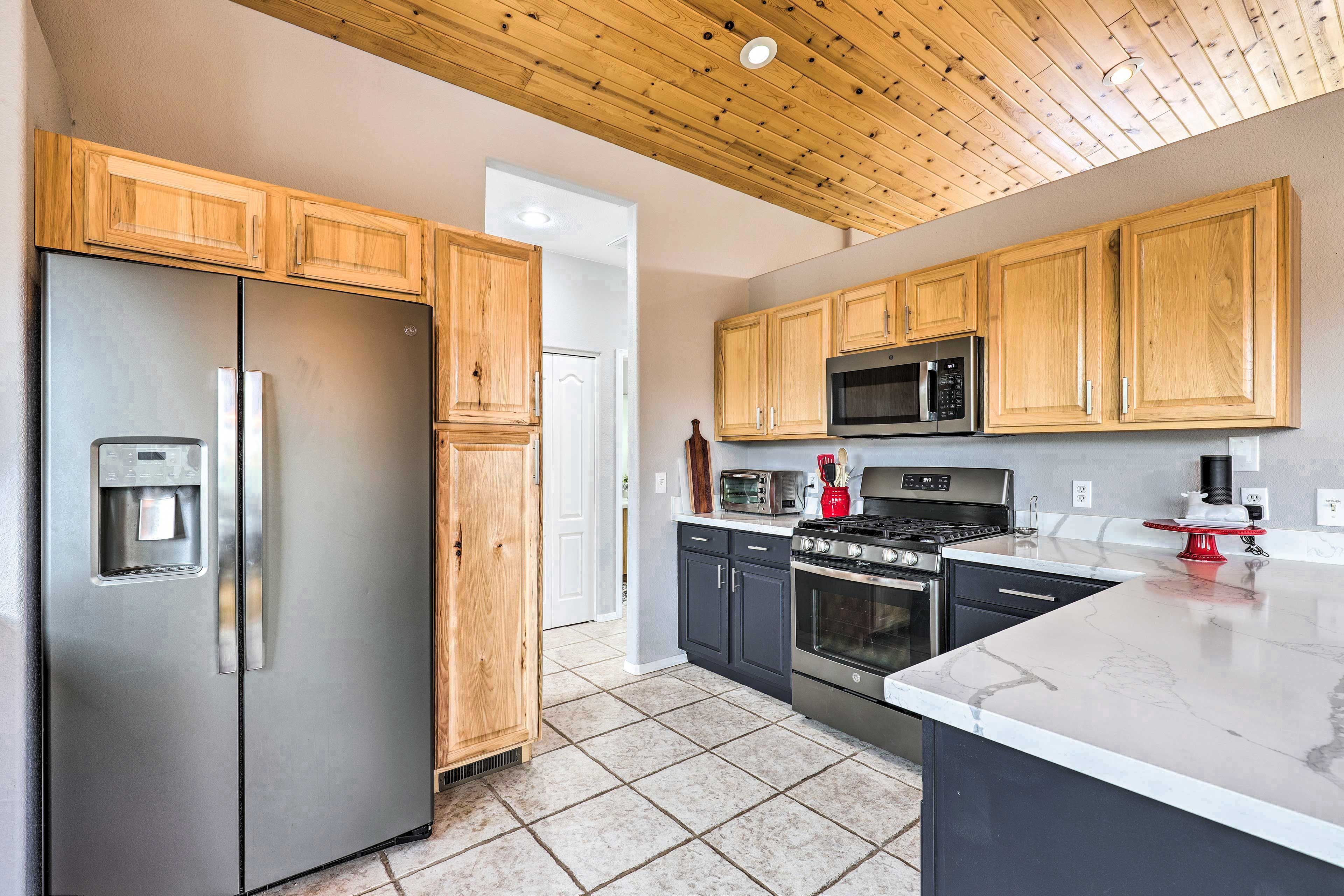 Fully Equipped Kitchen | Toaster Oven