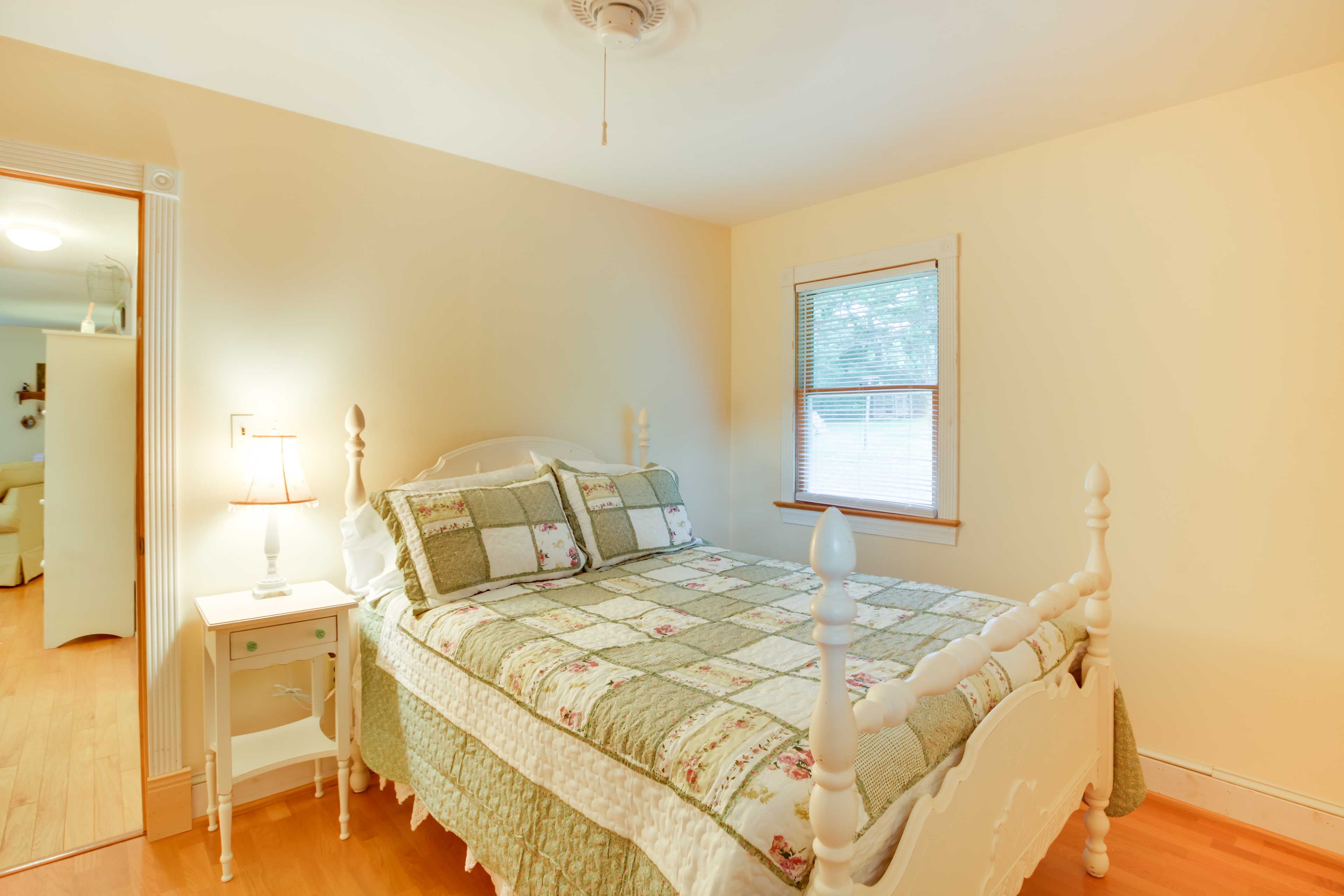 Bedroom 2 | Full Bed