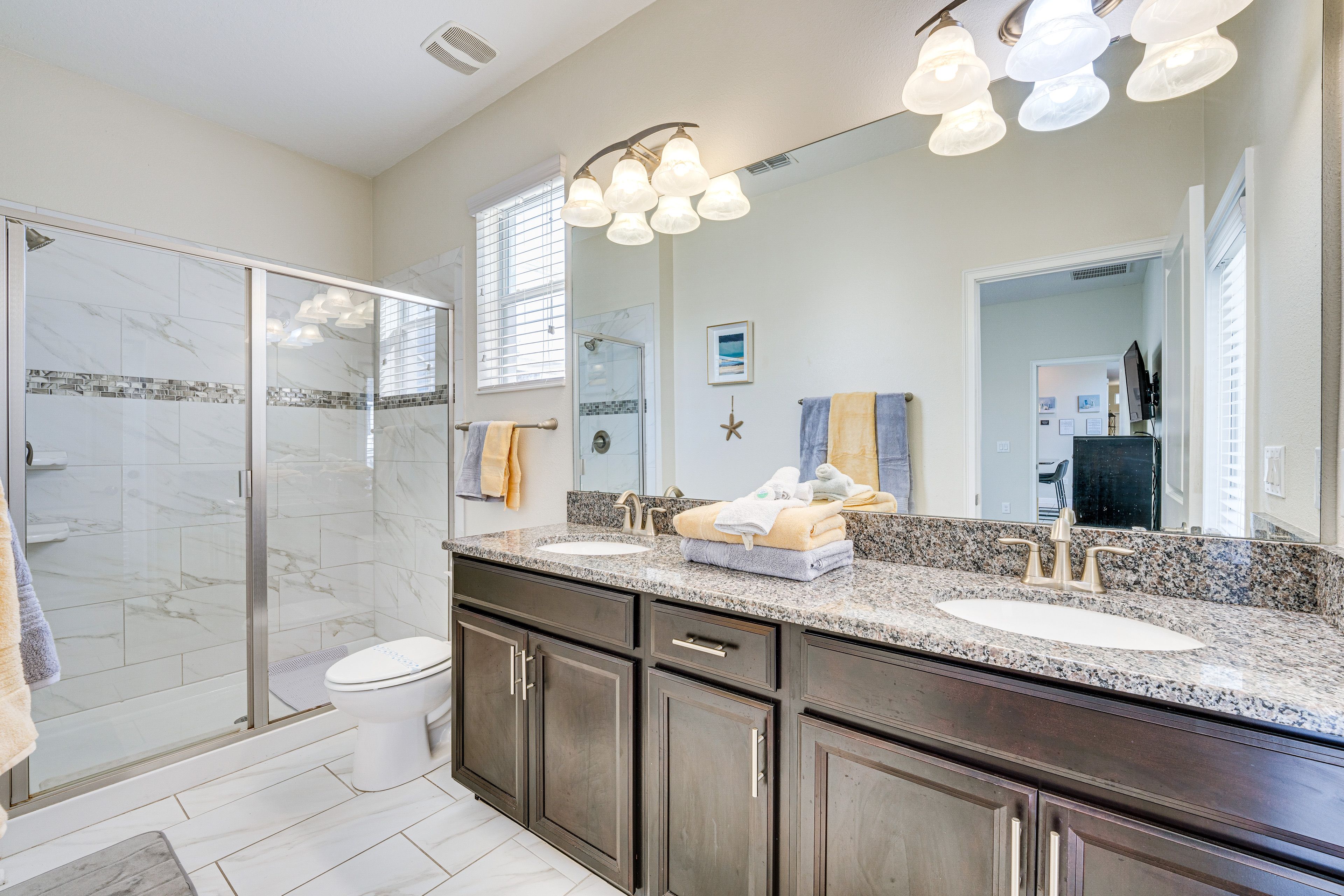 En-Suite Bathroom | 1st Floor