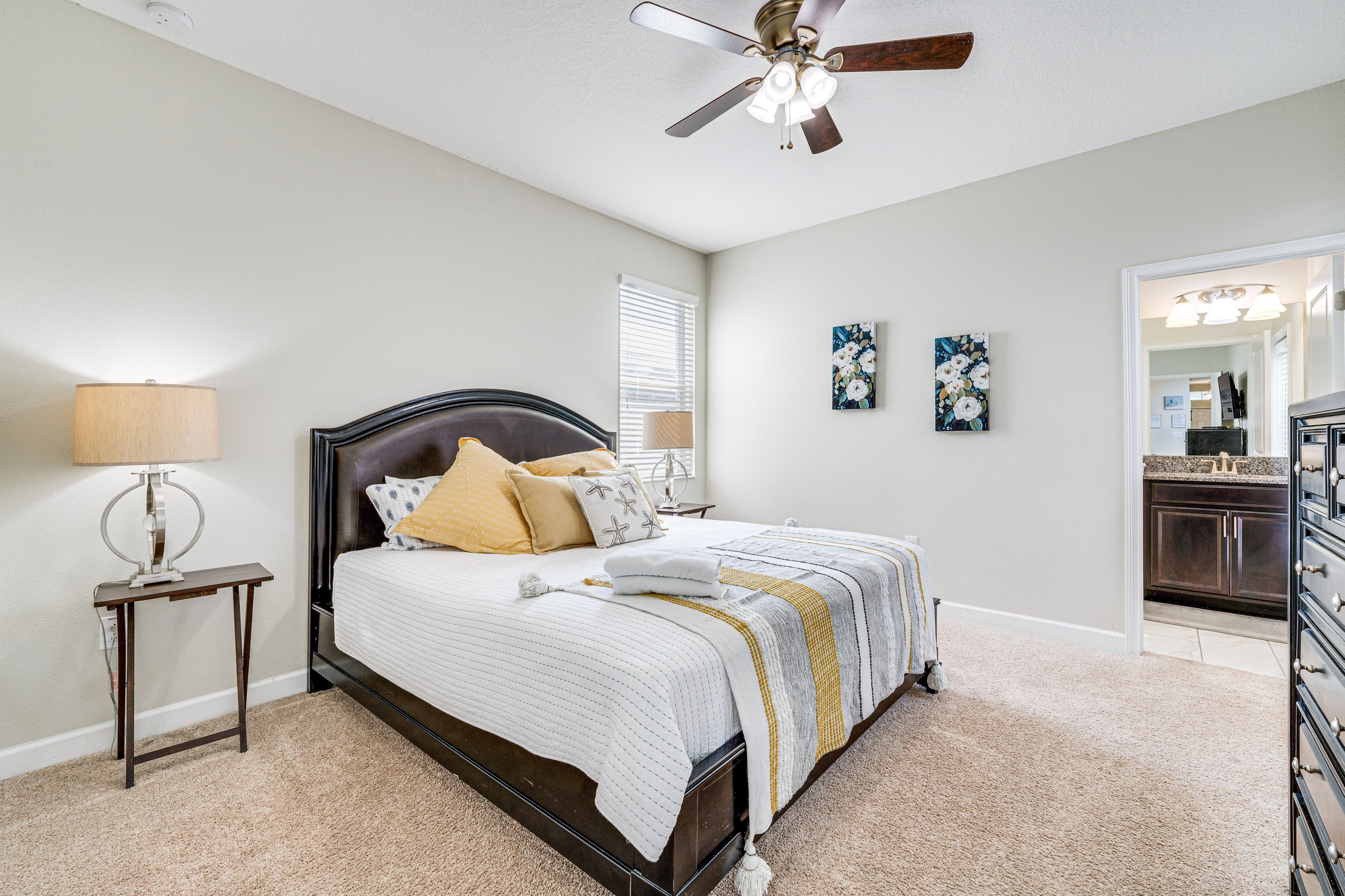 Bedroom 5 | King Bed | En-Suite Bathroom | Flat-Screen TV | 1st Floor
