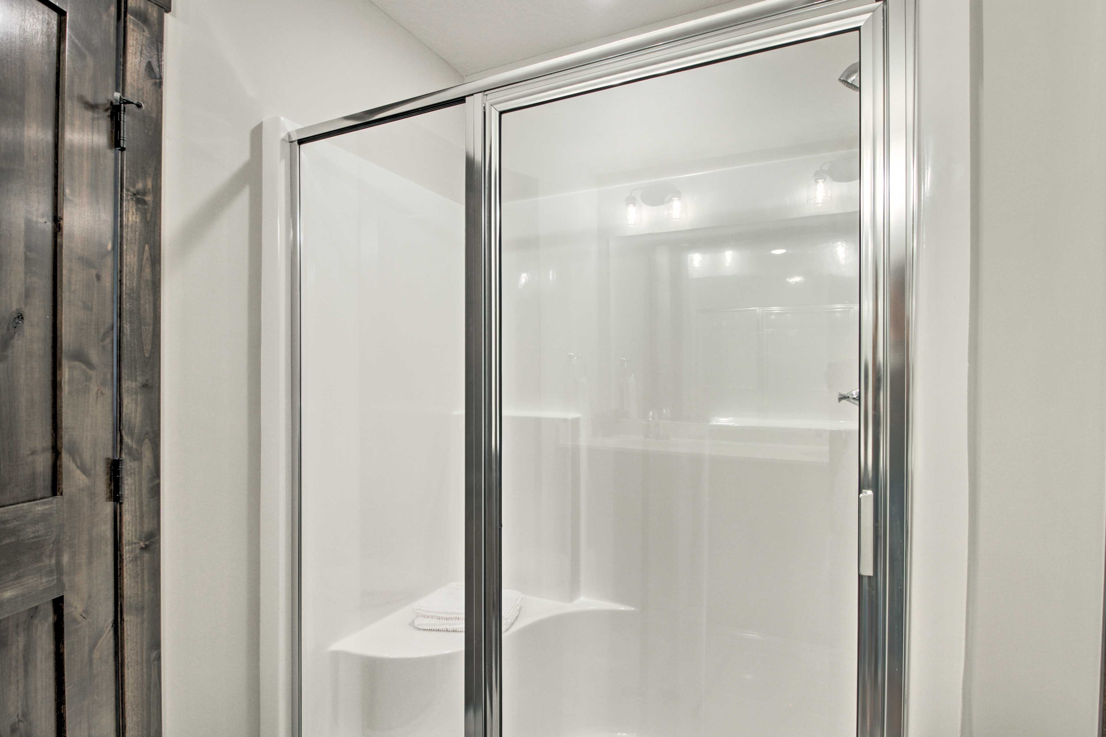 En-Suite Bathroom | Walk-In Shower