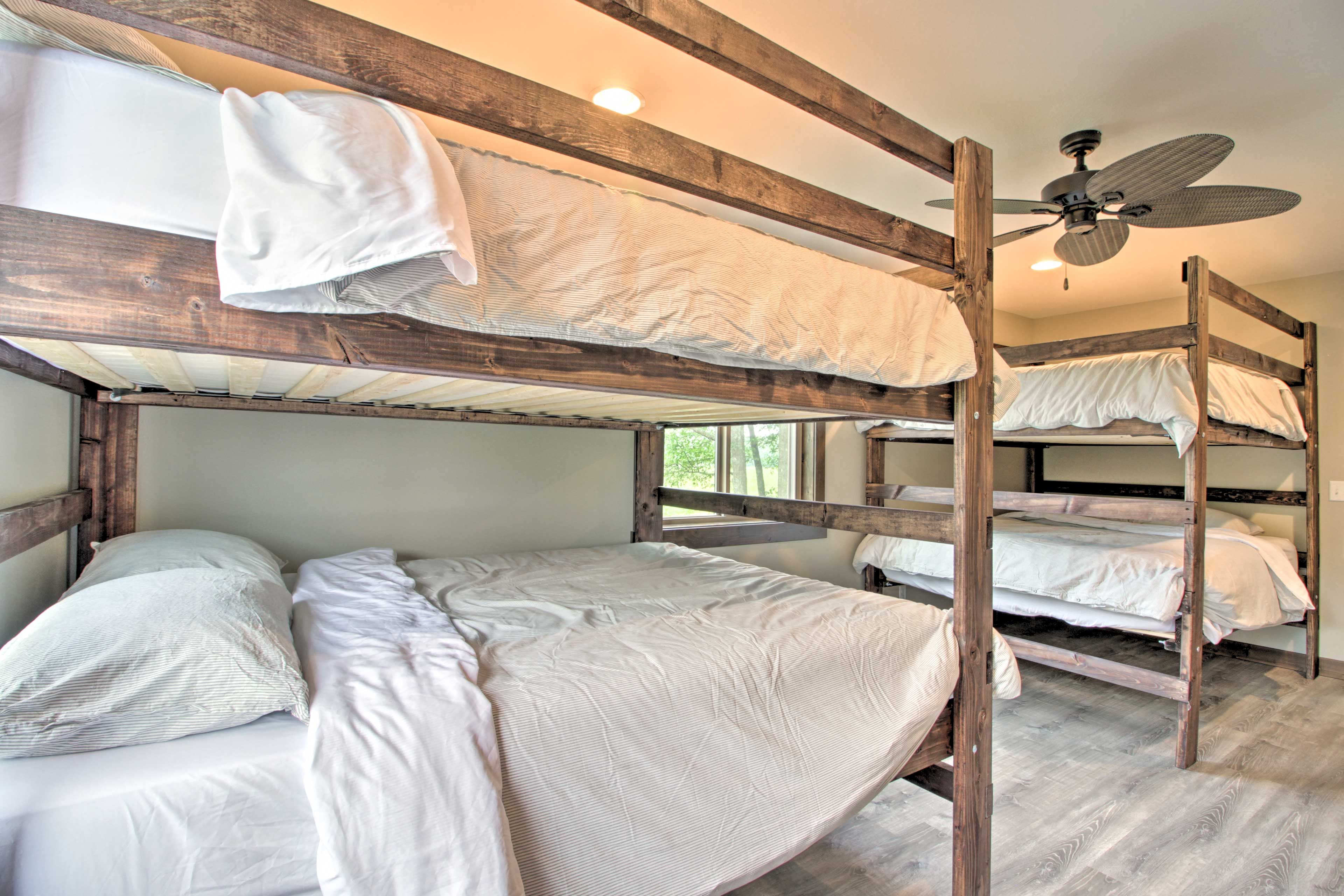 Bedroom 4 | Queen Air Mattress Available