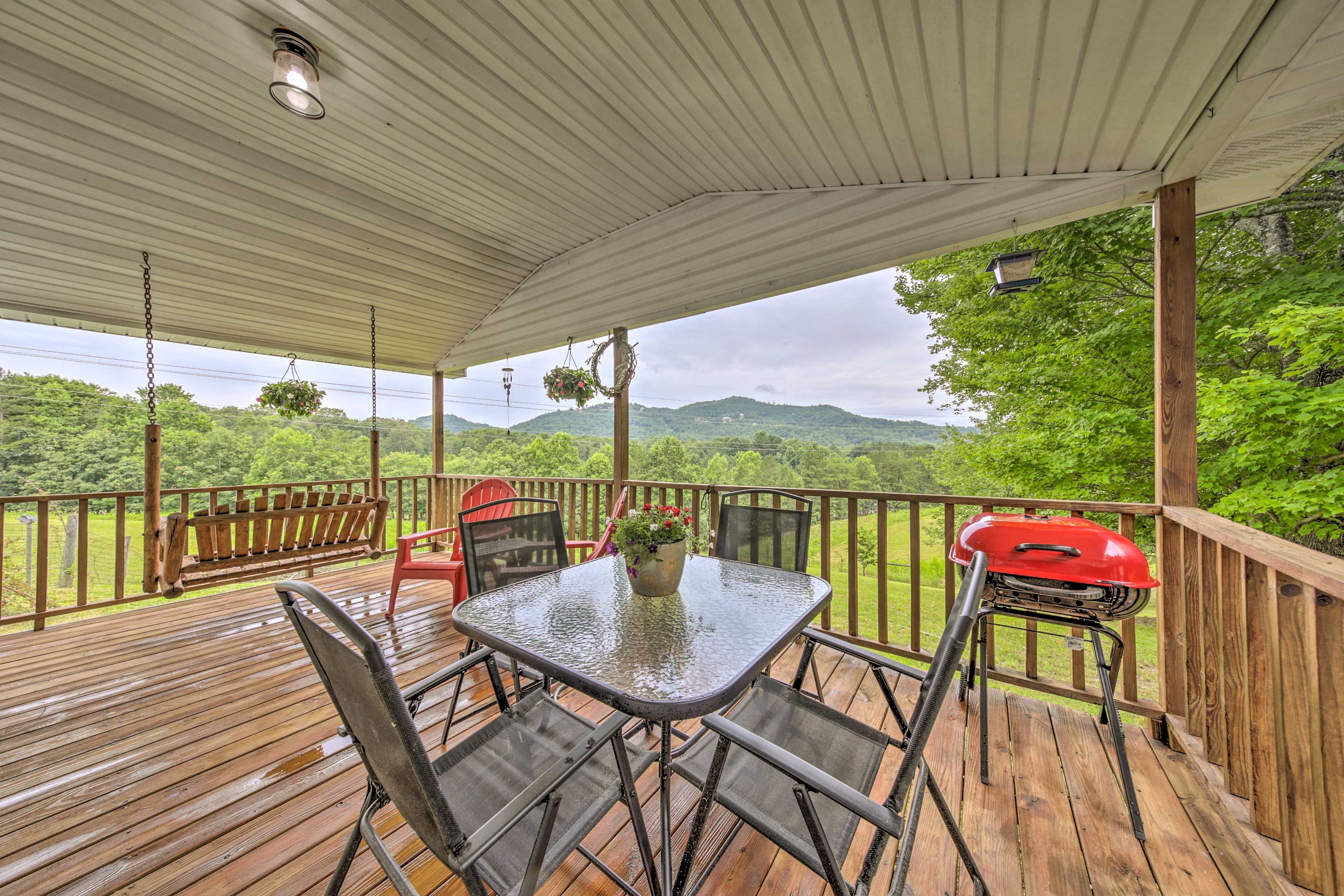 Murphy Vacation Rental | 3BR | 2BA | 1-Story House | 1,248 Sq Ft