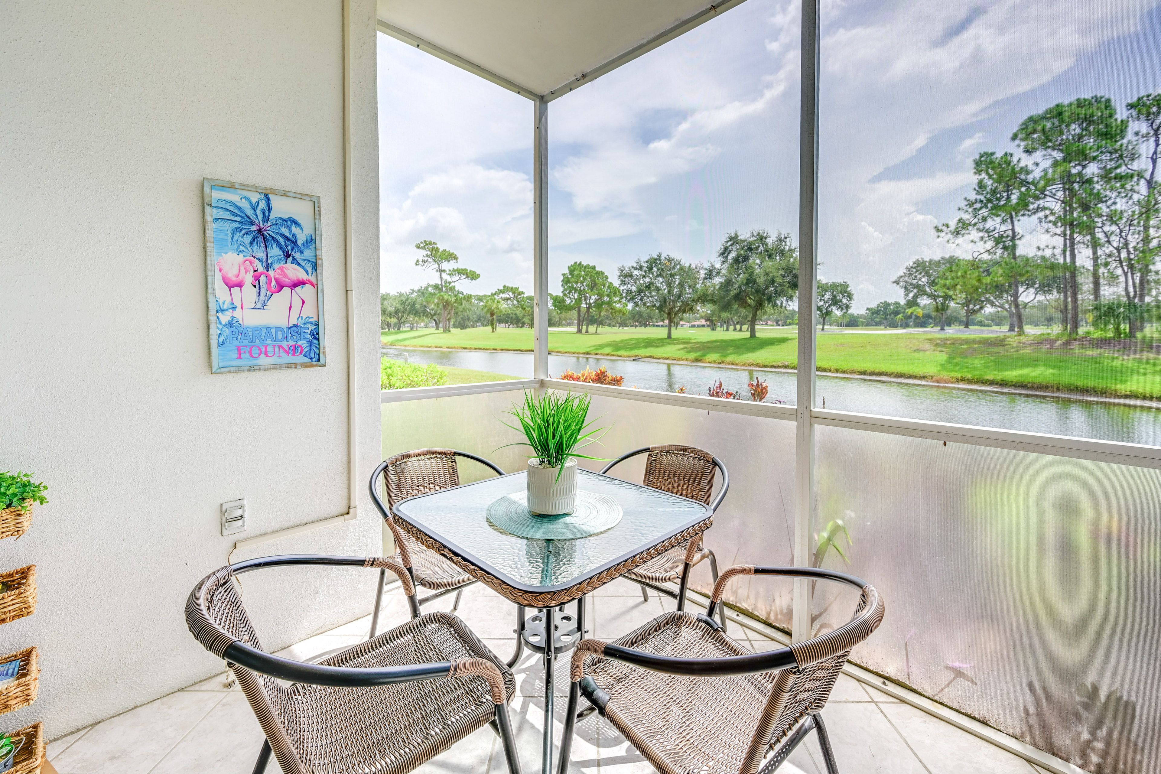Screened-In Lanai | Golf Course Views