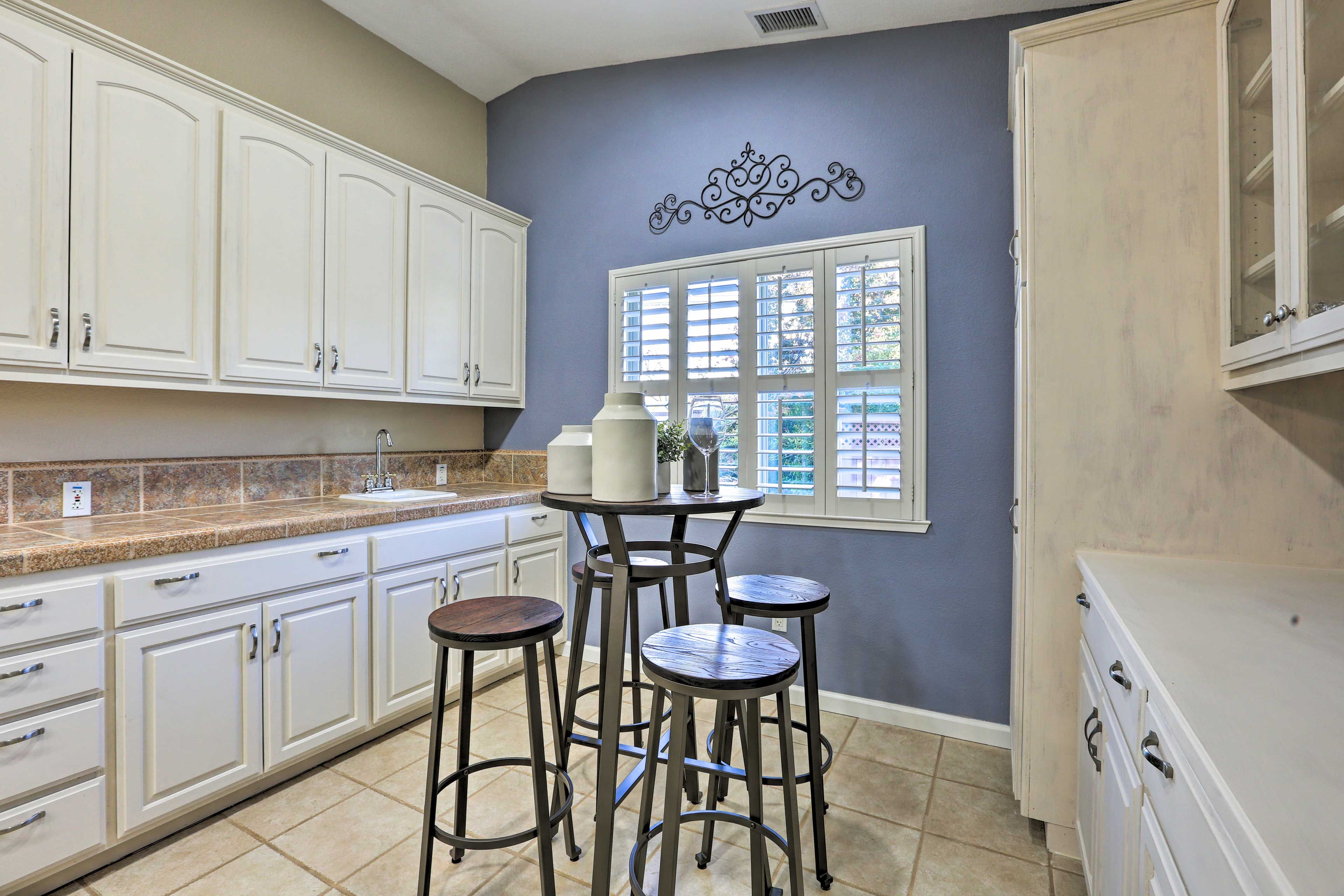 Pantry | Wet Bar