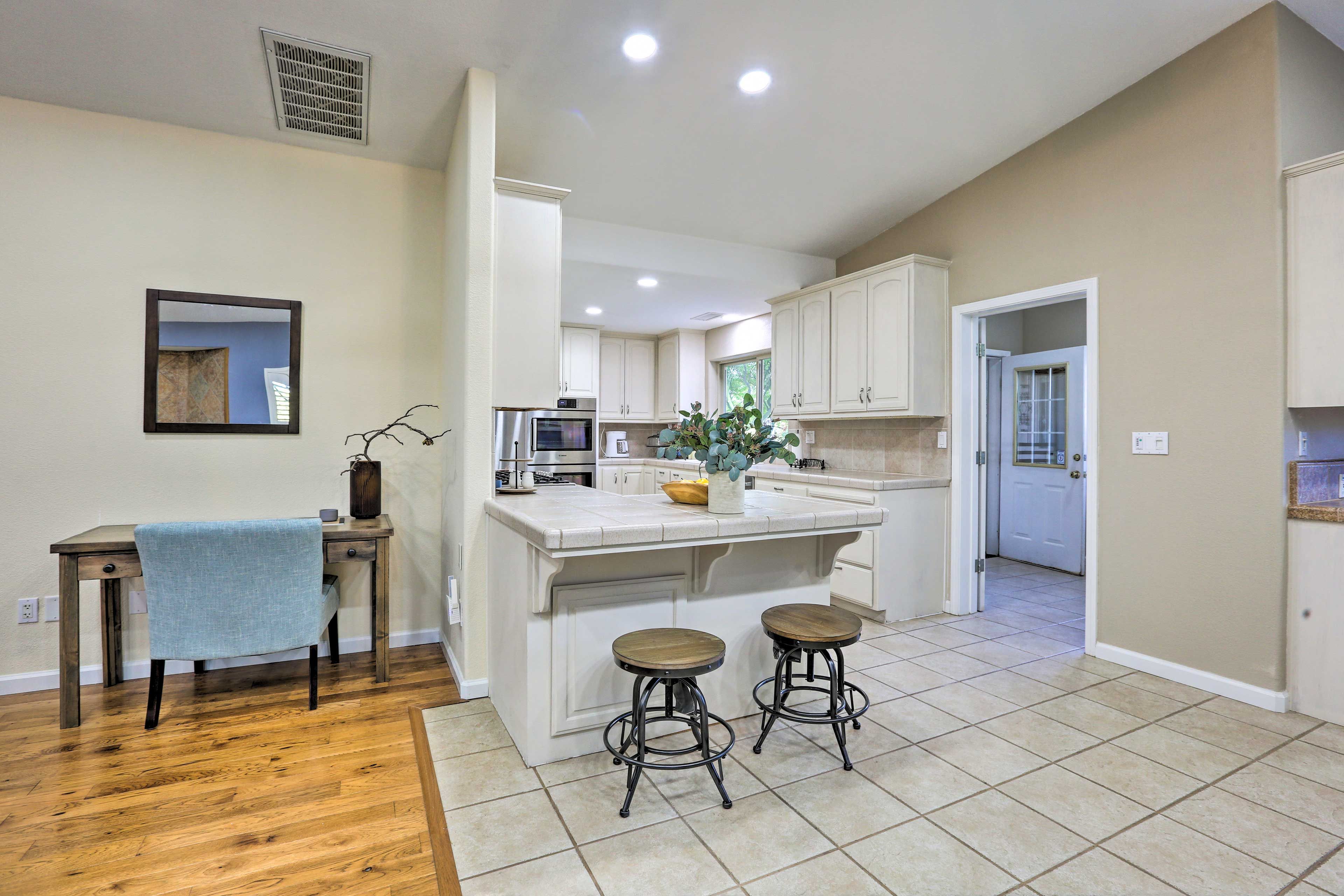 Kitchen | Drip Coffee Maker | Breakfast Bar