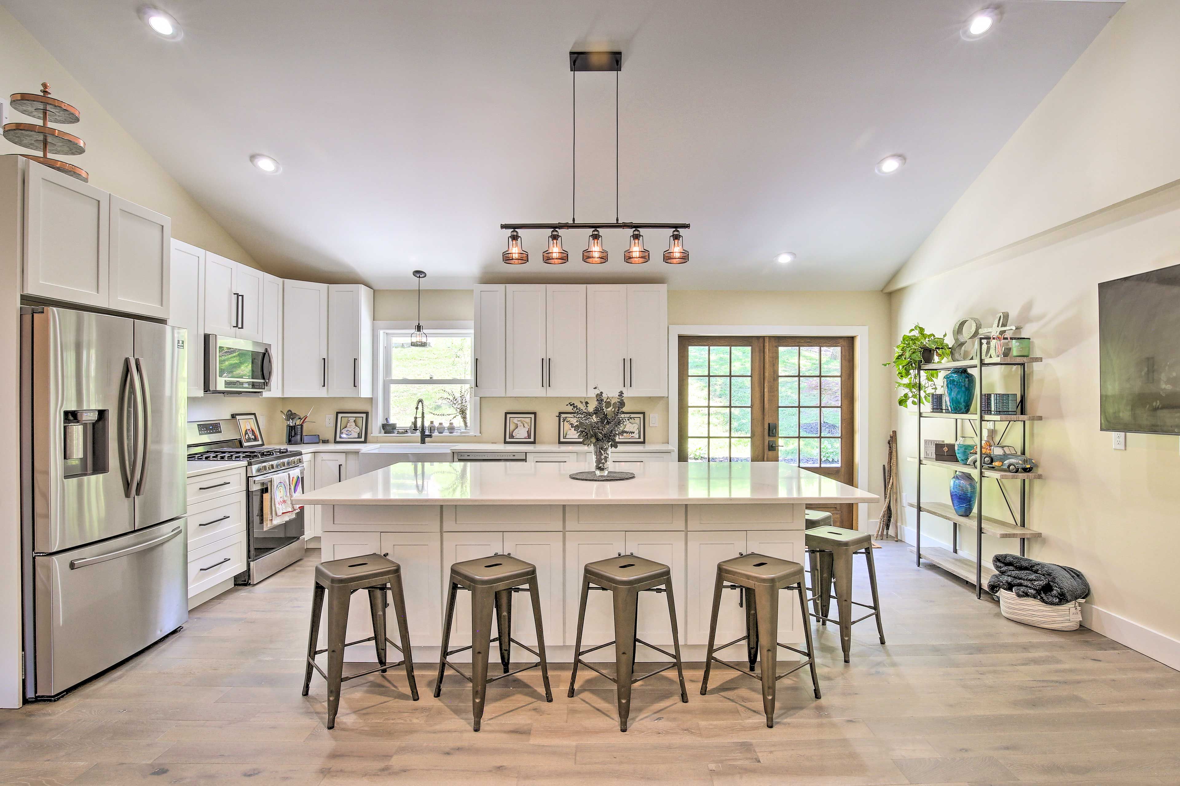 Kitchen | Fully Equipped
