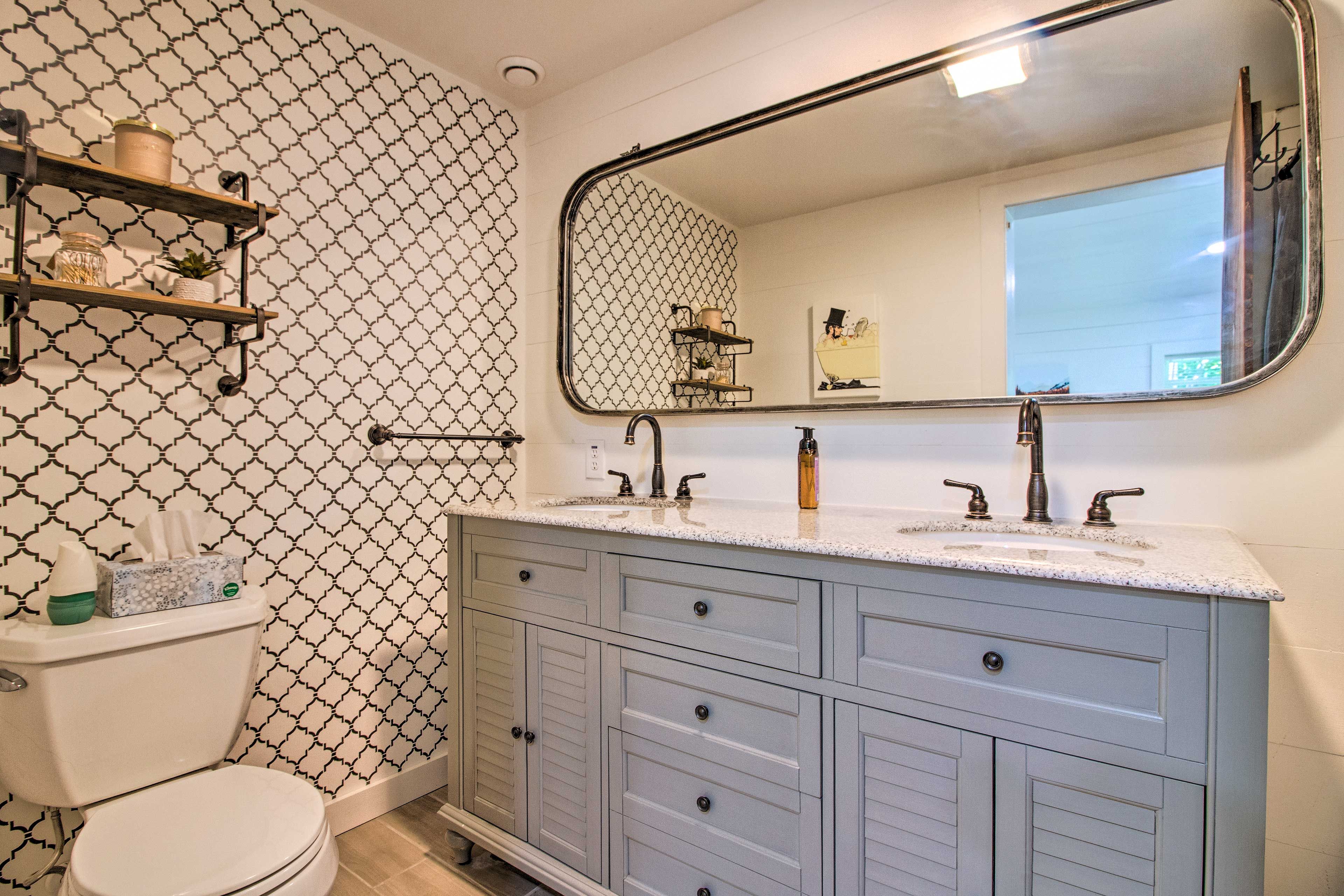 En-Suite Bathroom
