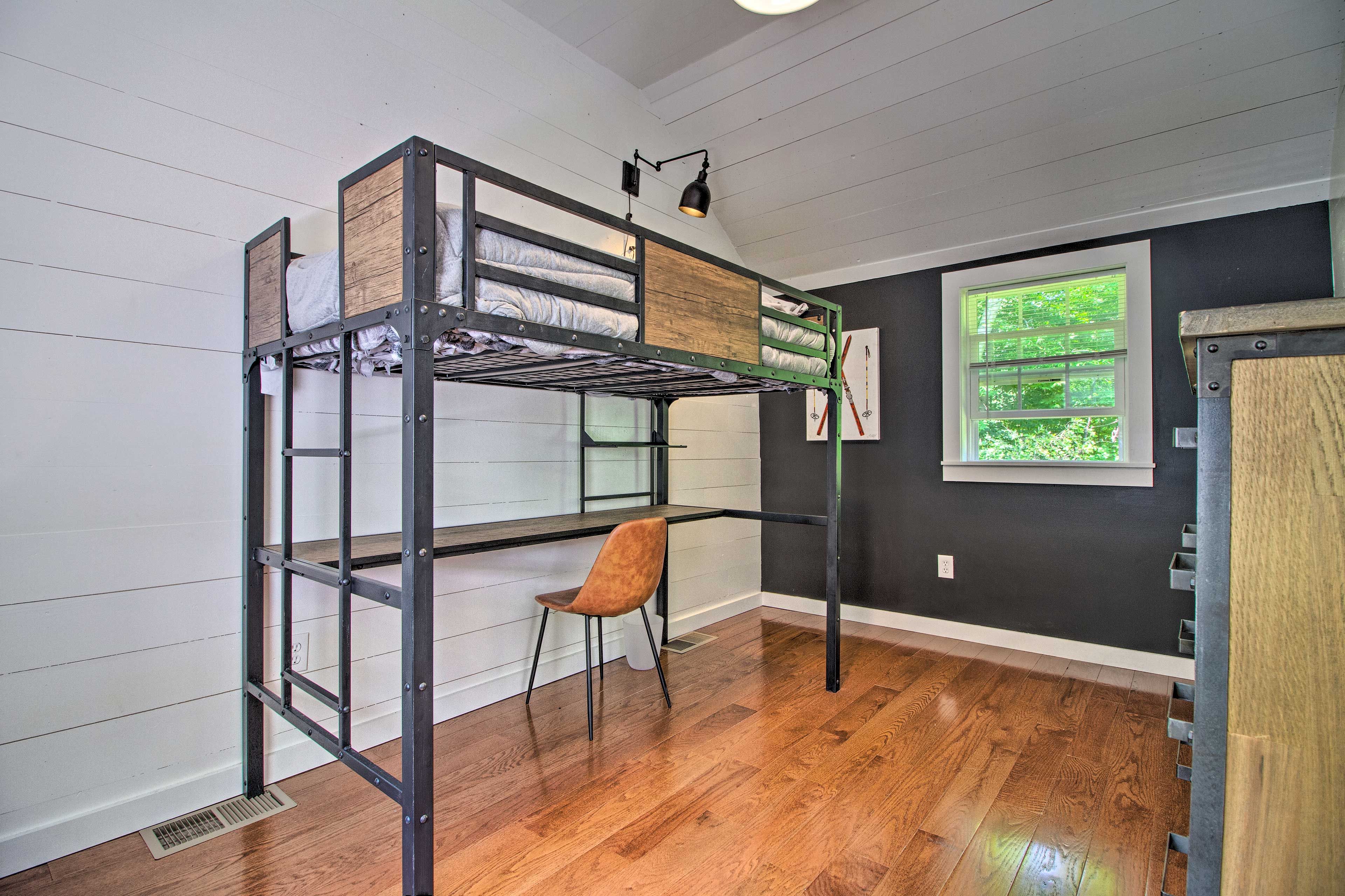 Bedroom 4 | Lofted Twin Bed