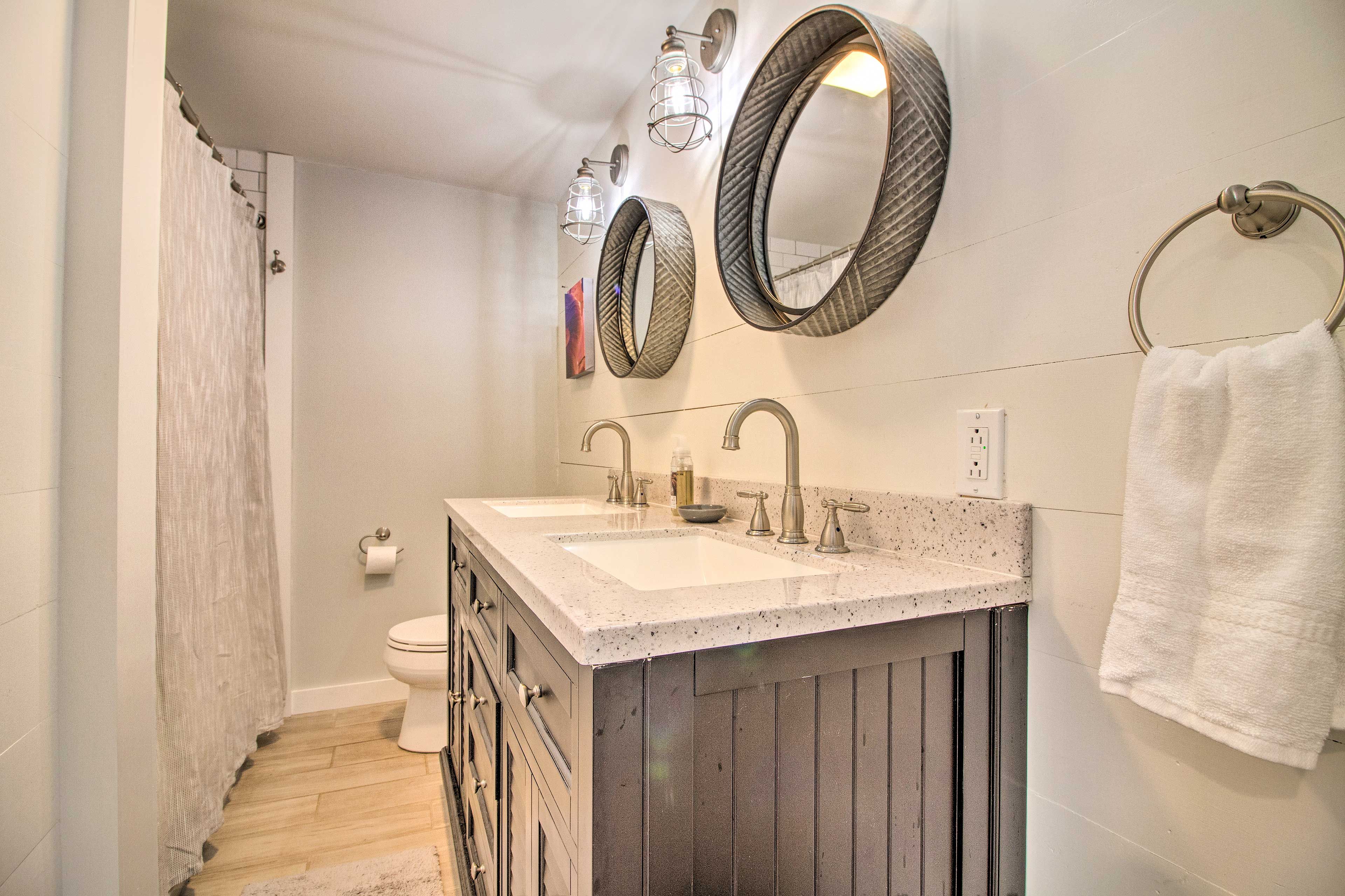 Full Bathroom