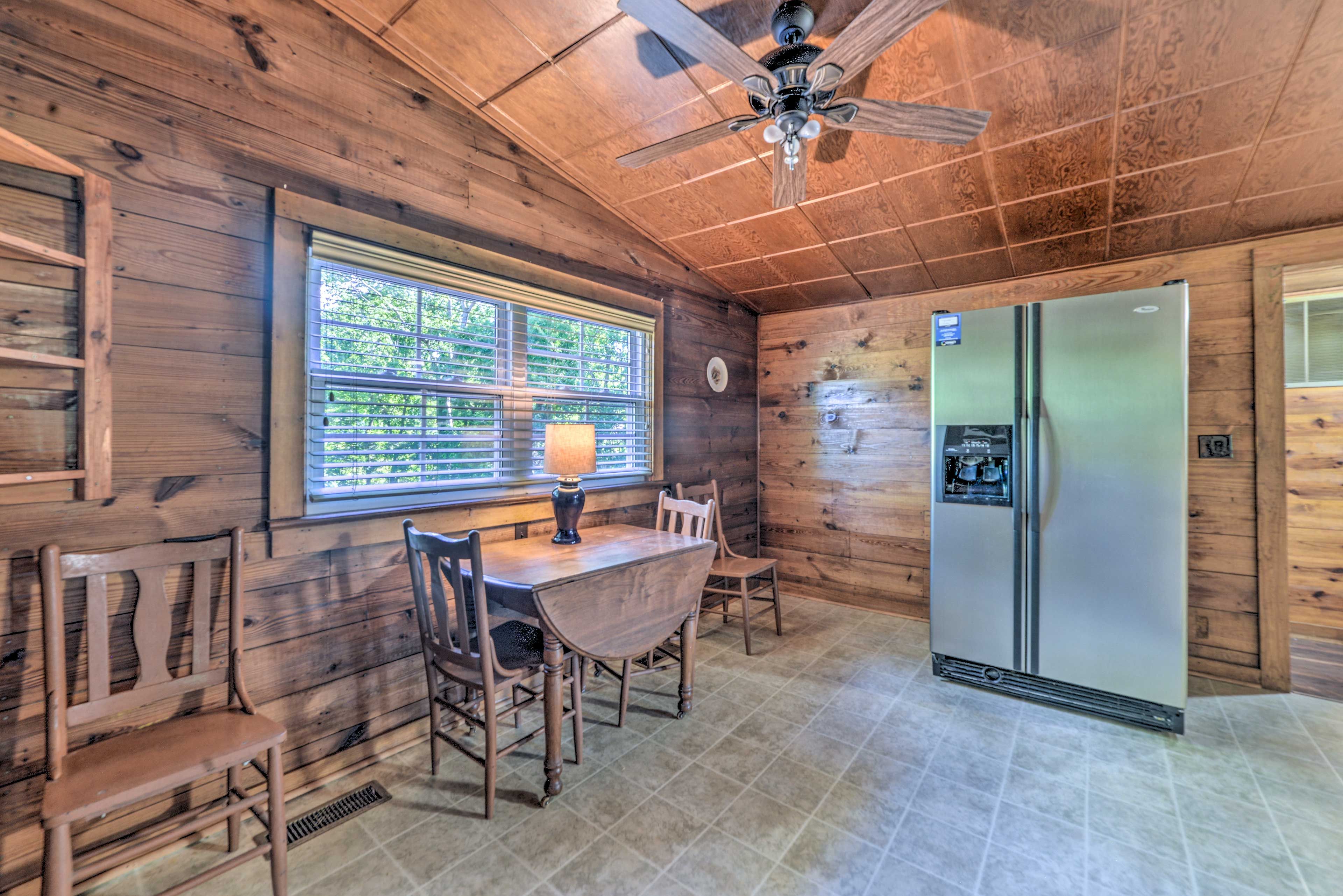 Breakfast Nook | 1st Floor