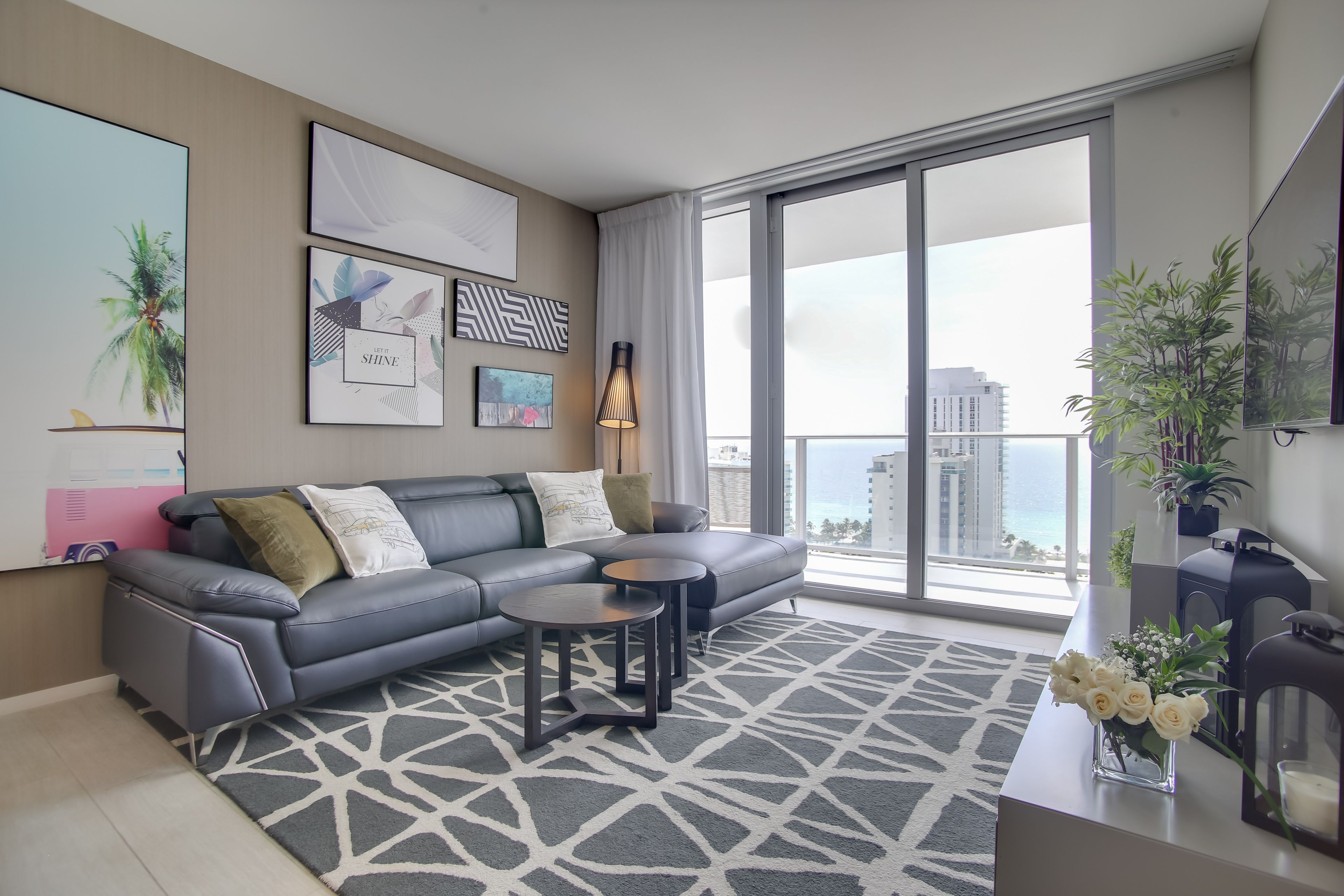 Living Room | Free WiFi